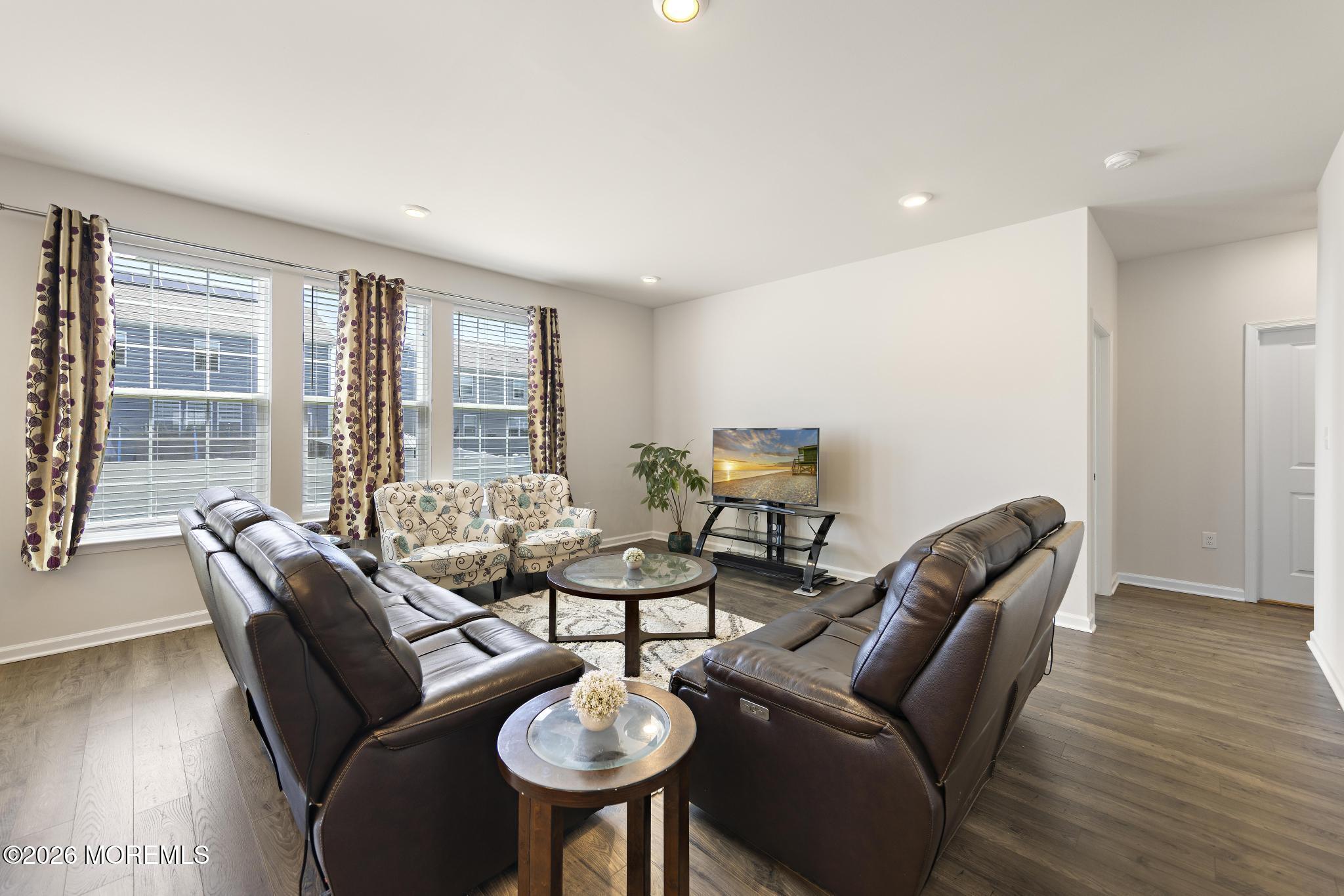 22 Corliss Way
