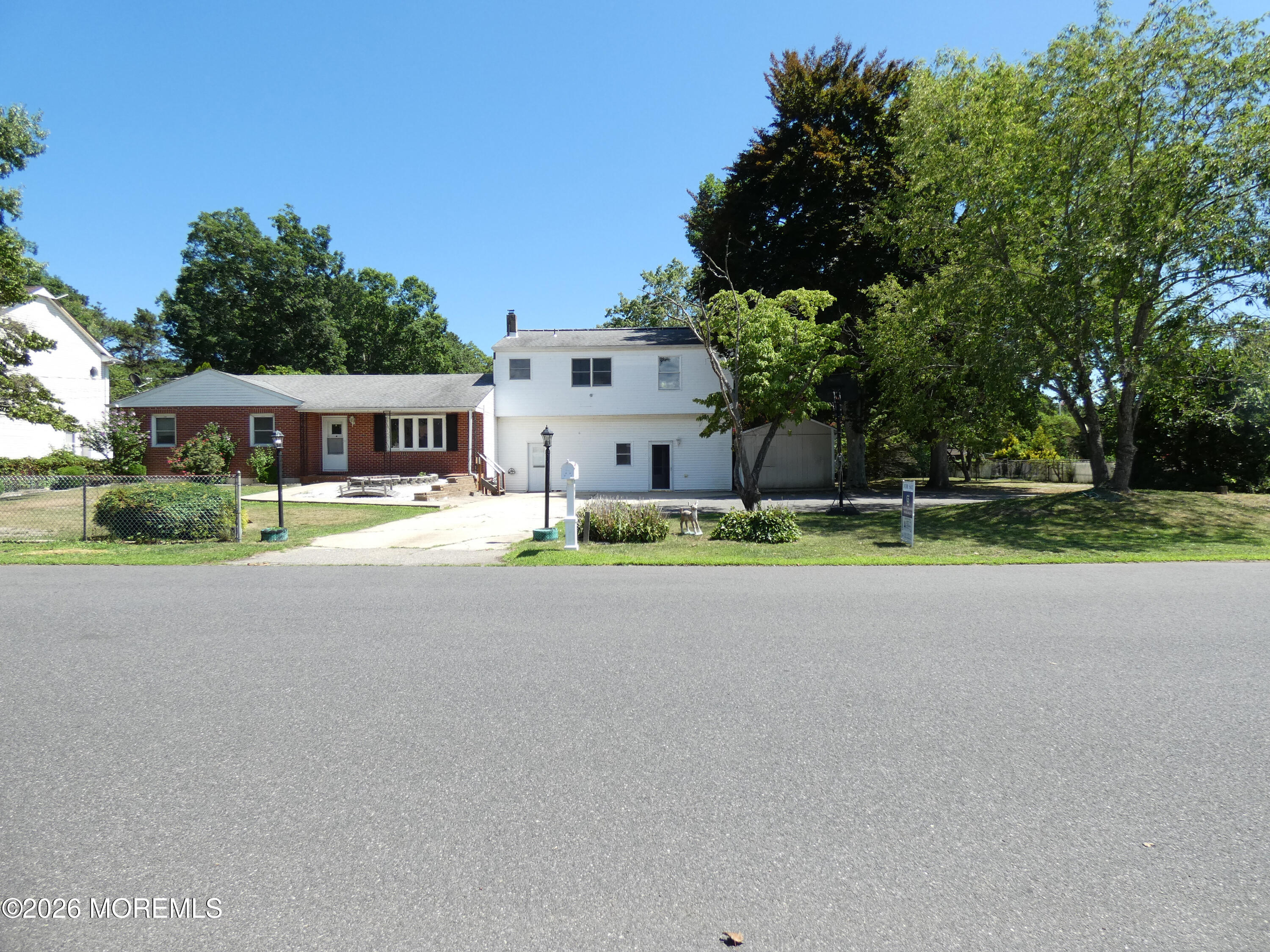 93 Outboard Avenue