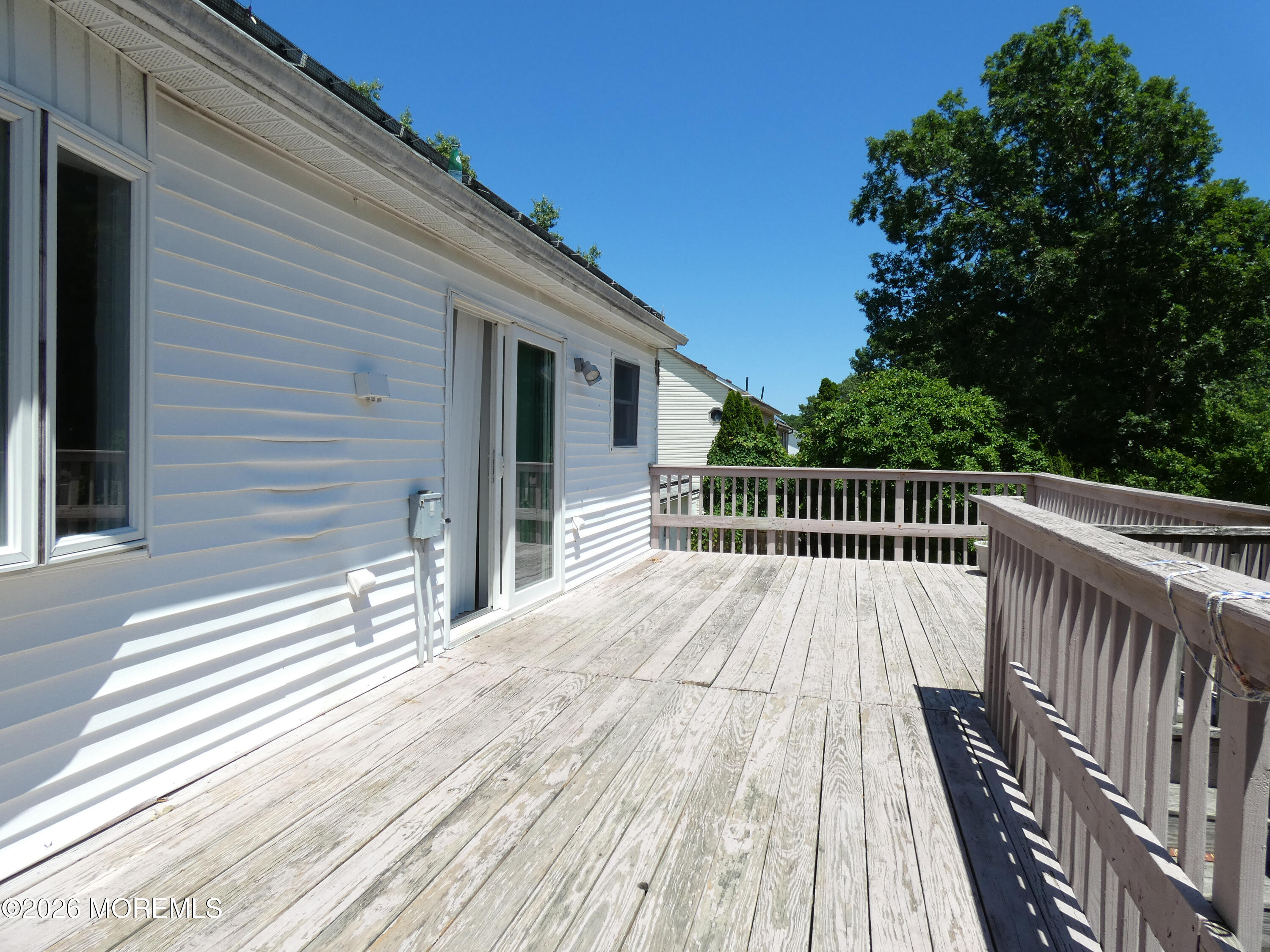 93 Outboard Avenue