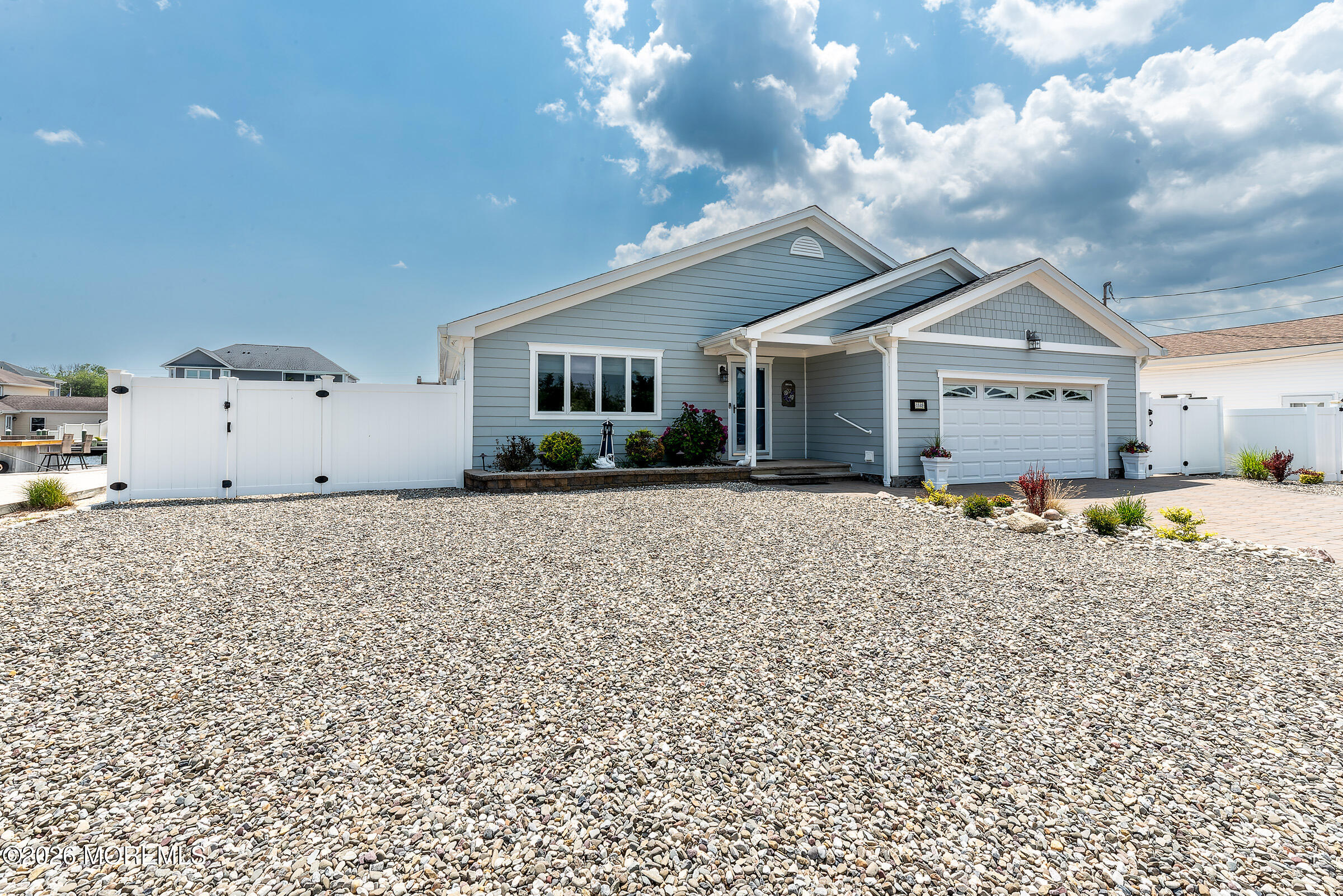 1149 E Hickory Drive