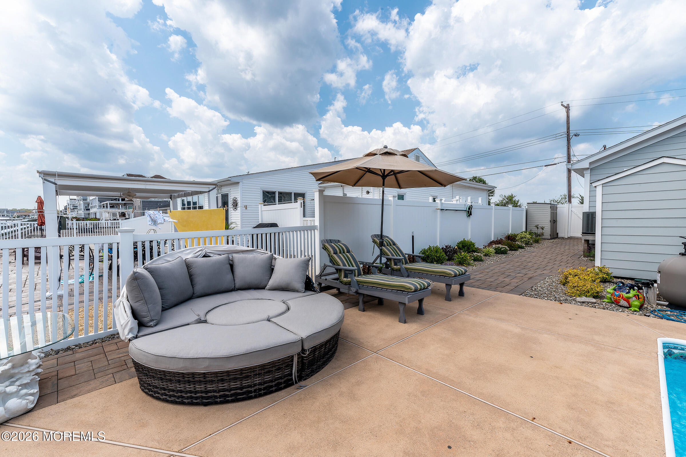 1149 E Hickory Drive