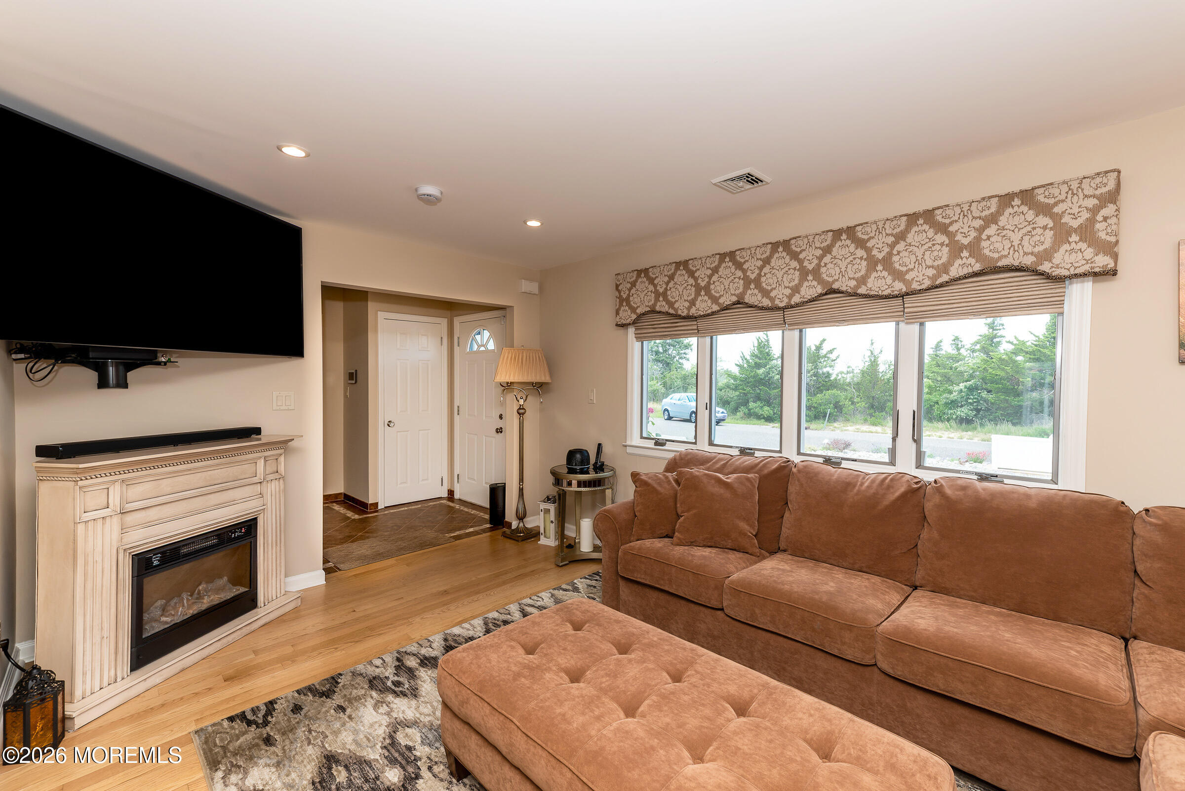 1149 E Hickory Drive
