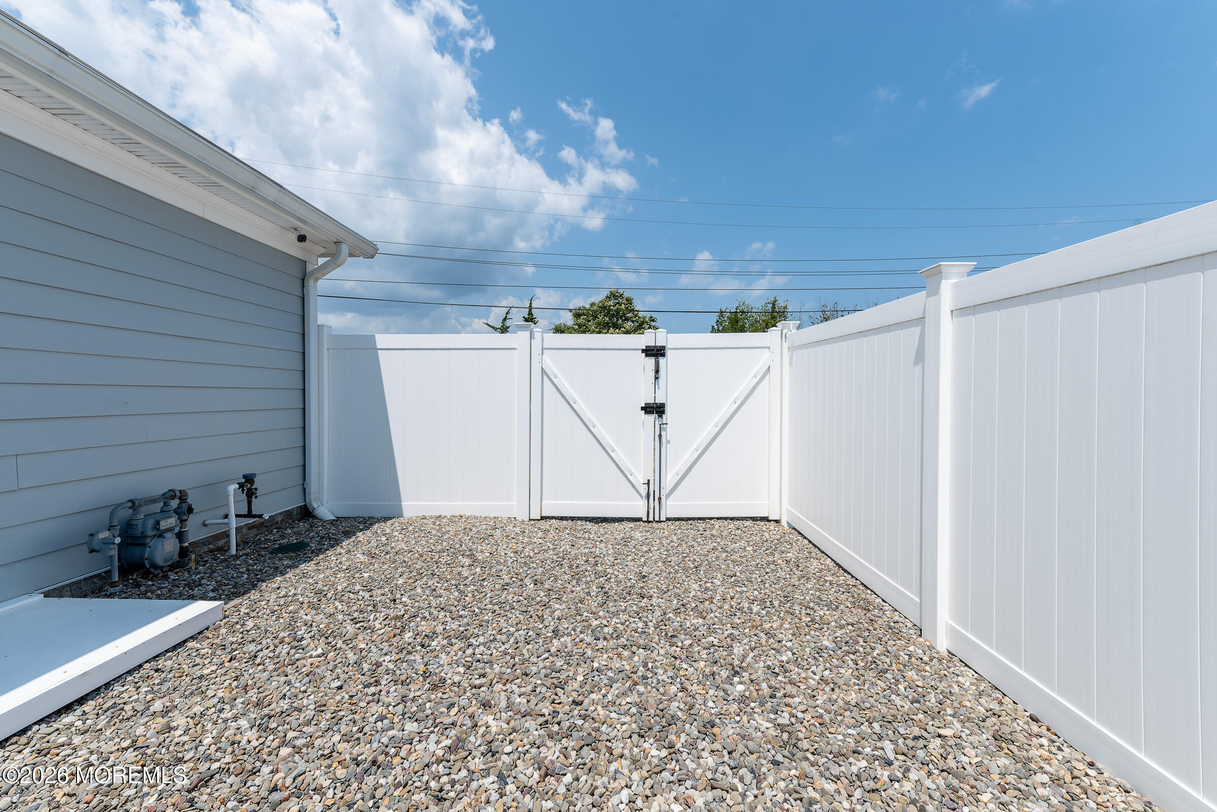1149 E Hickory Drive