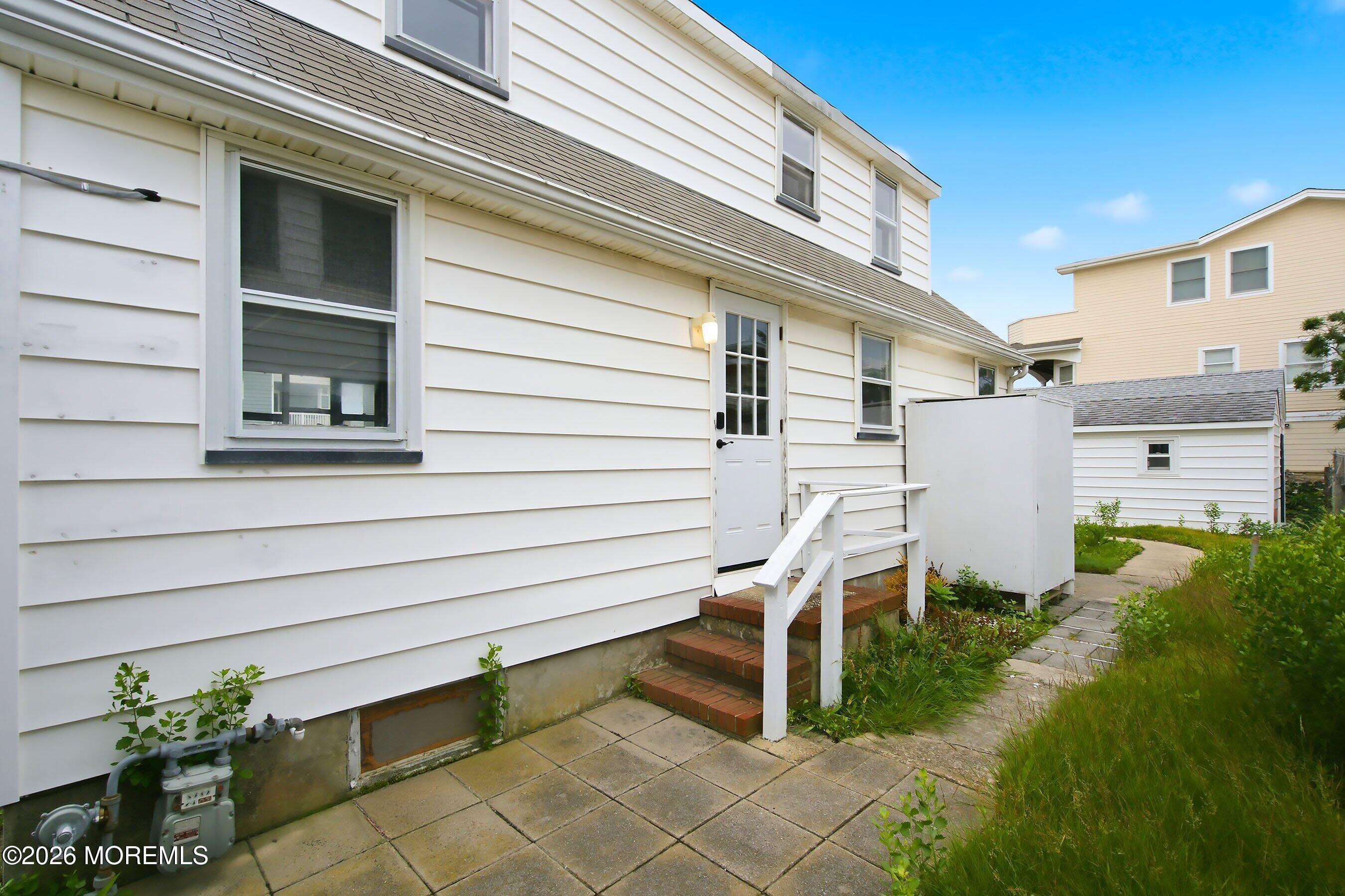 101 W 17th Street