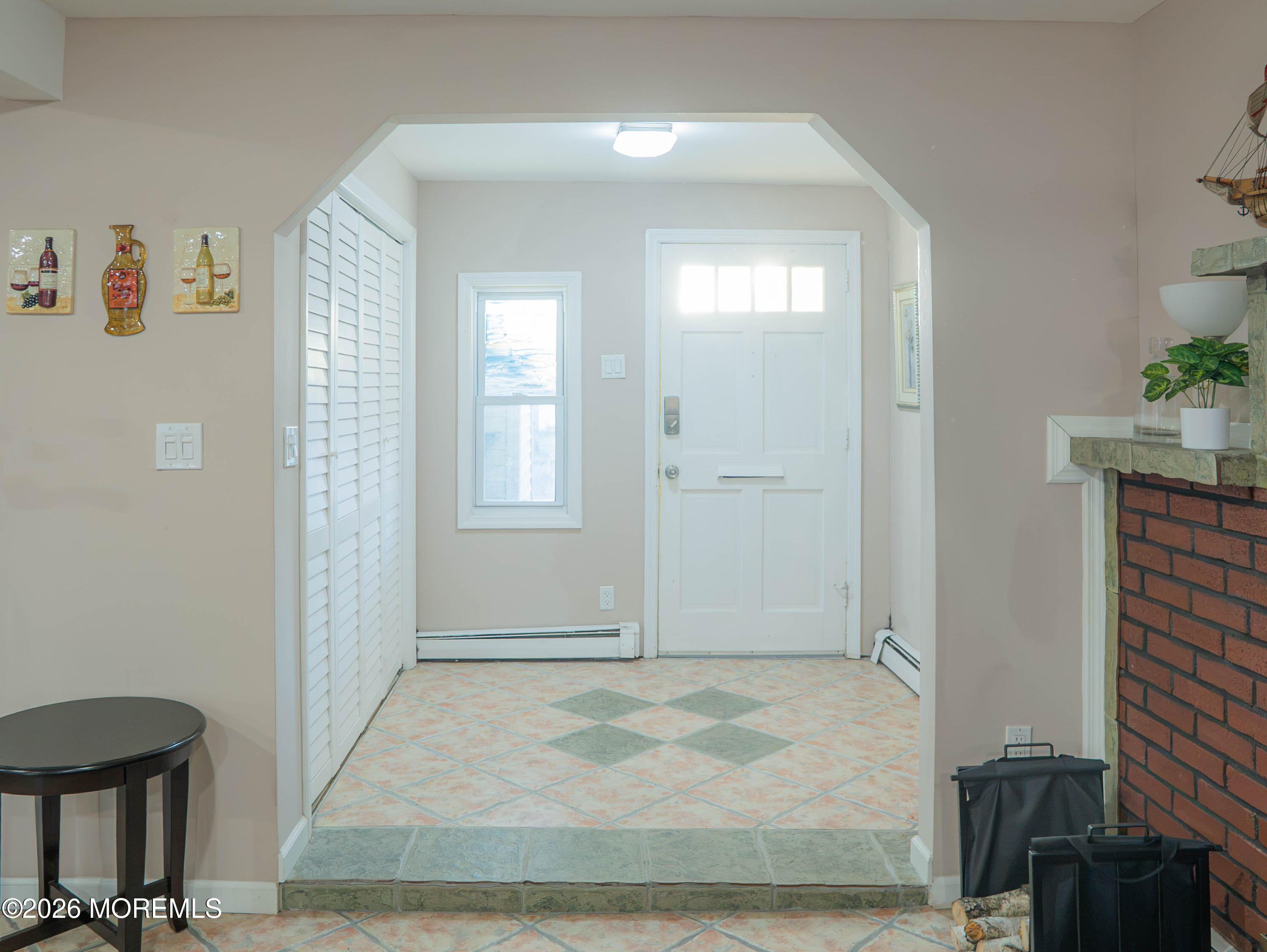 146 N Ensign Drive