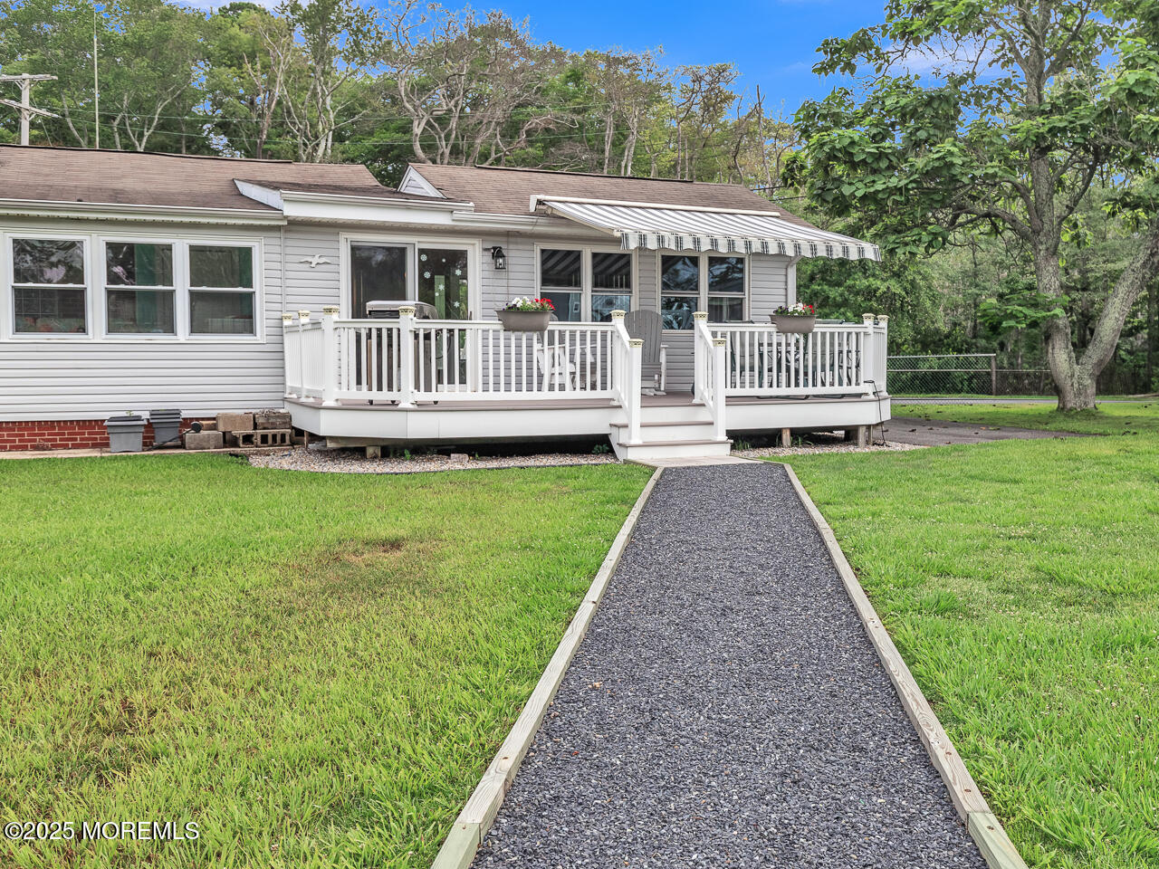 18 Beacon Drive