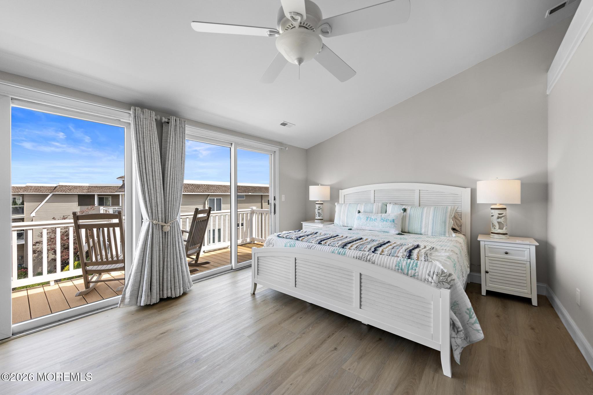 401 Bay Shore Drive 18B