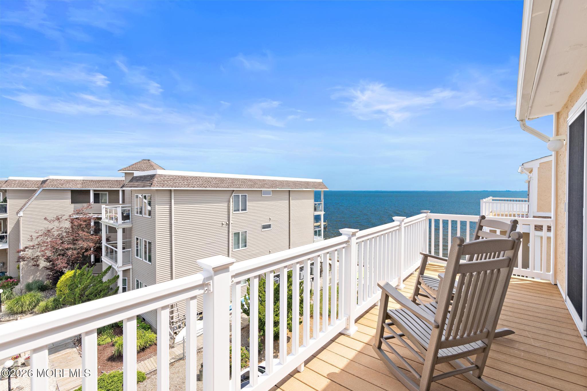 401 Bay Shore Drive 18B