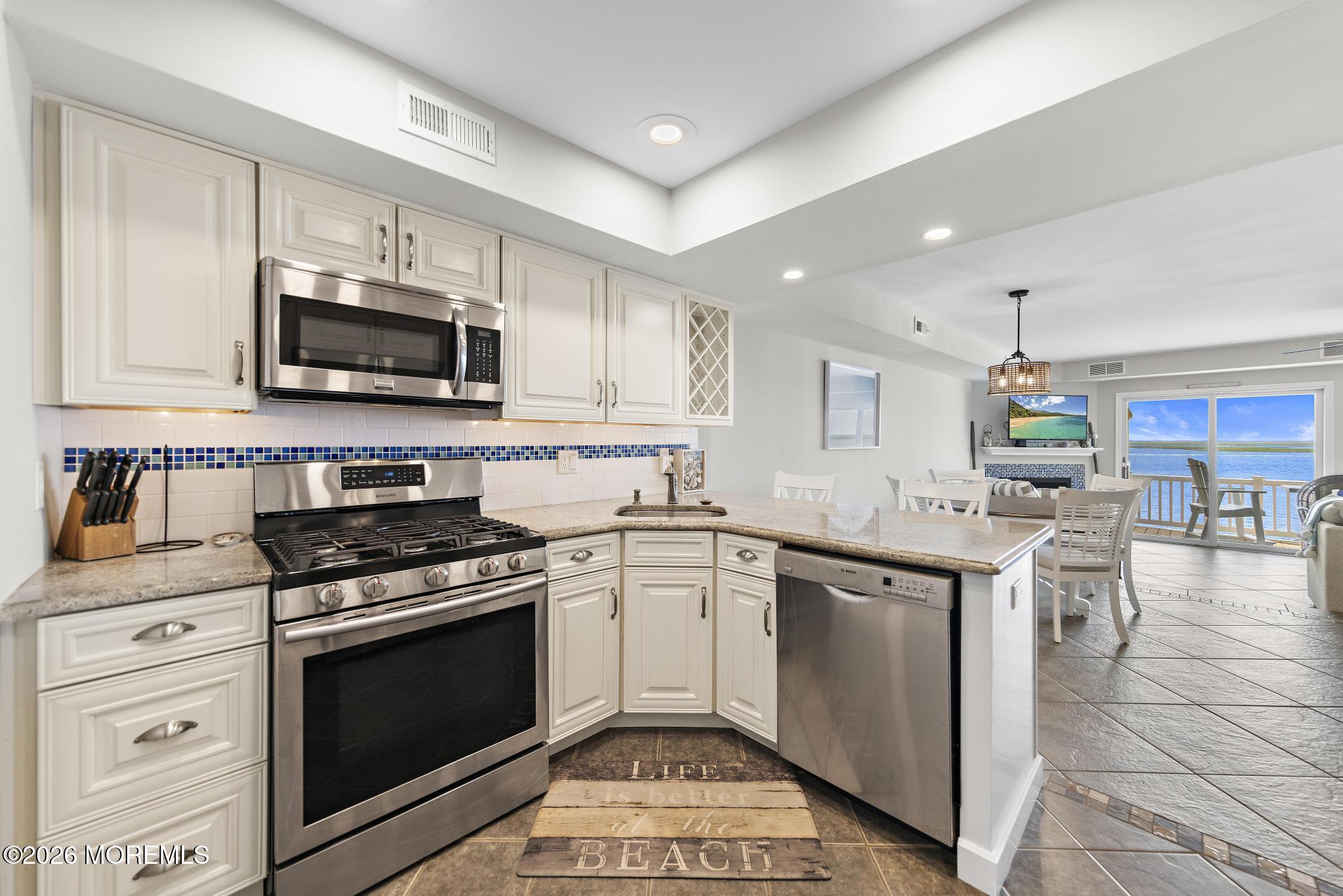 401 Bay Shore Drive 18B