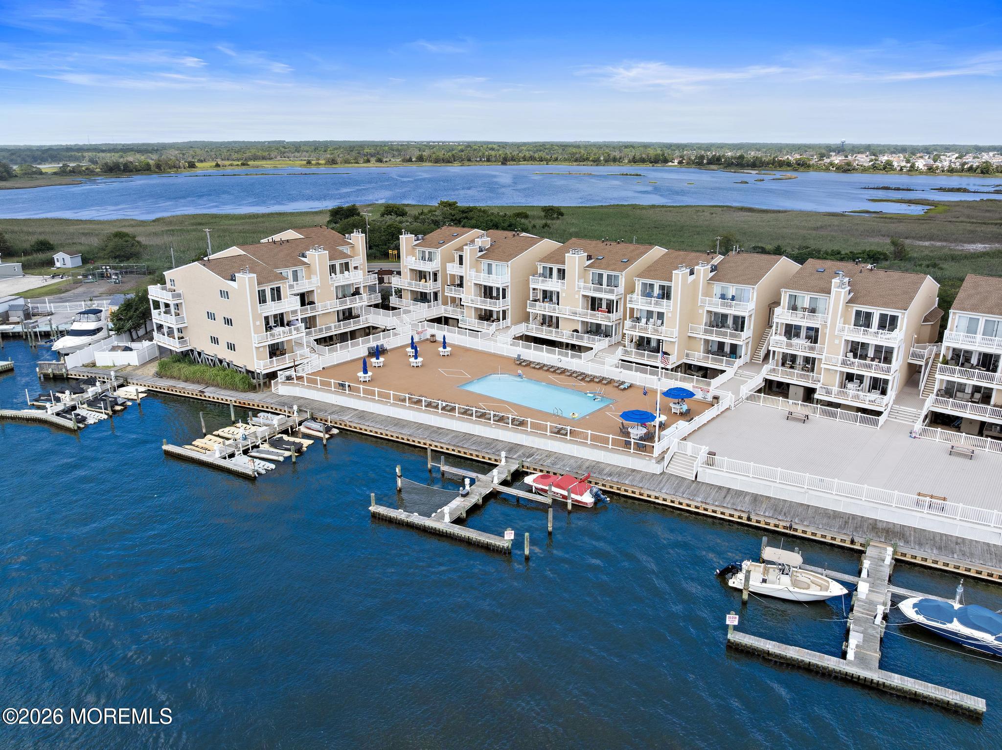 401 Bay Shore Drive 18B