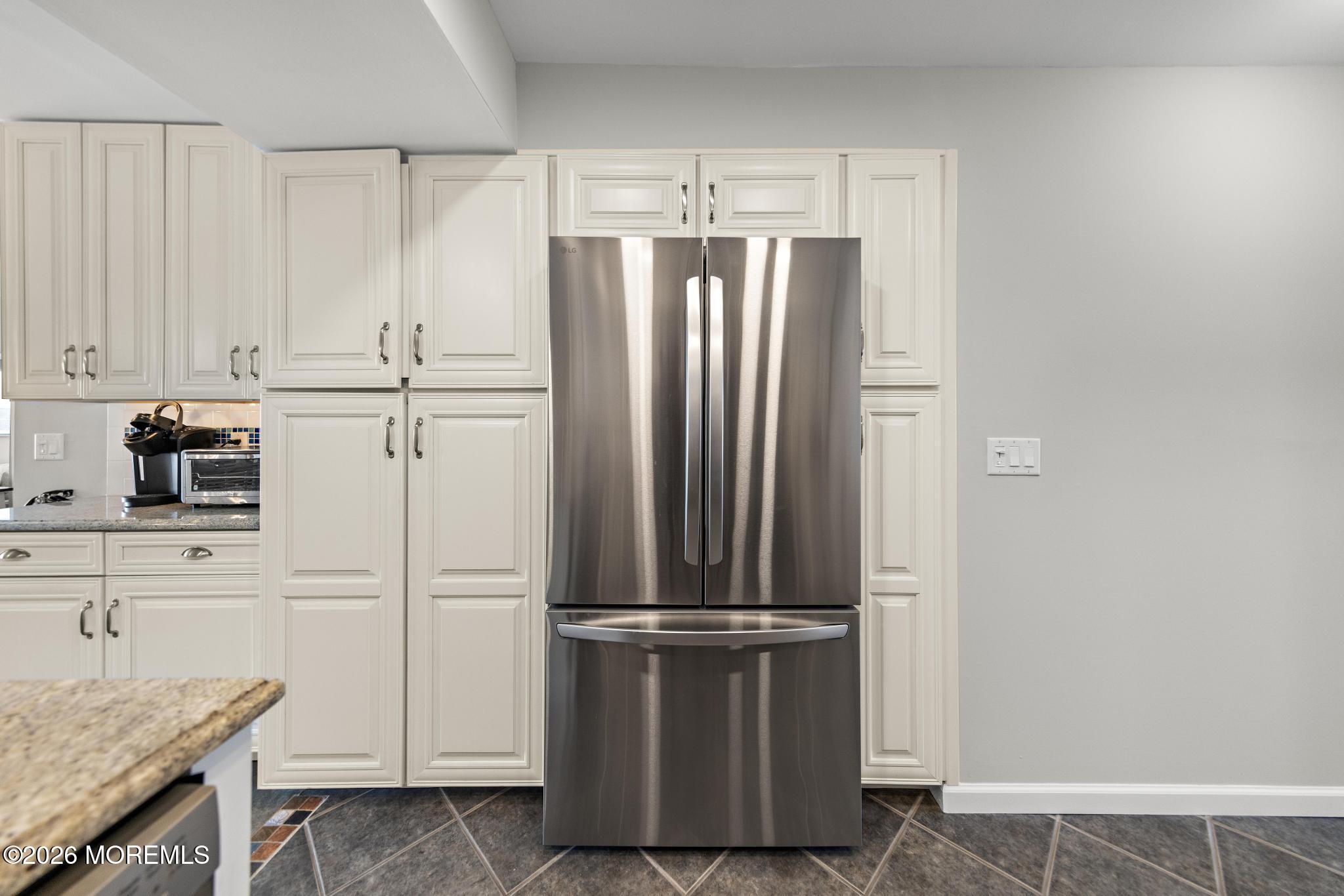 401 Bay Shore Drive 18B