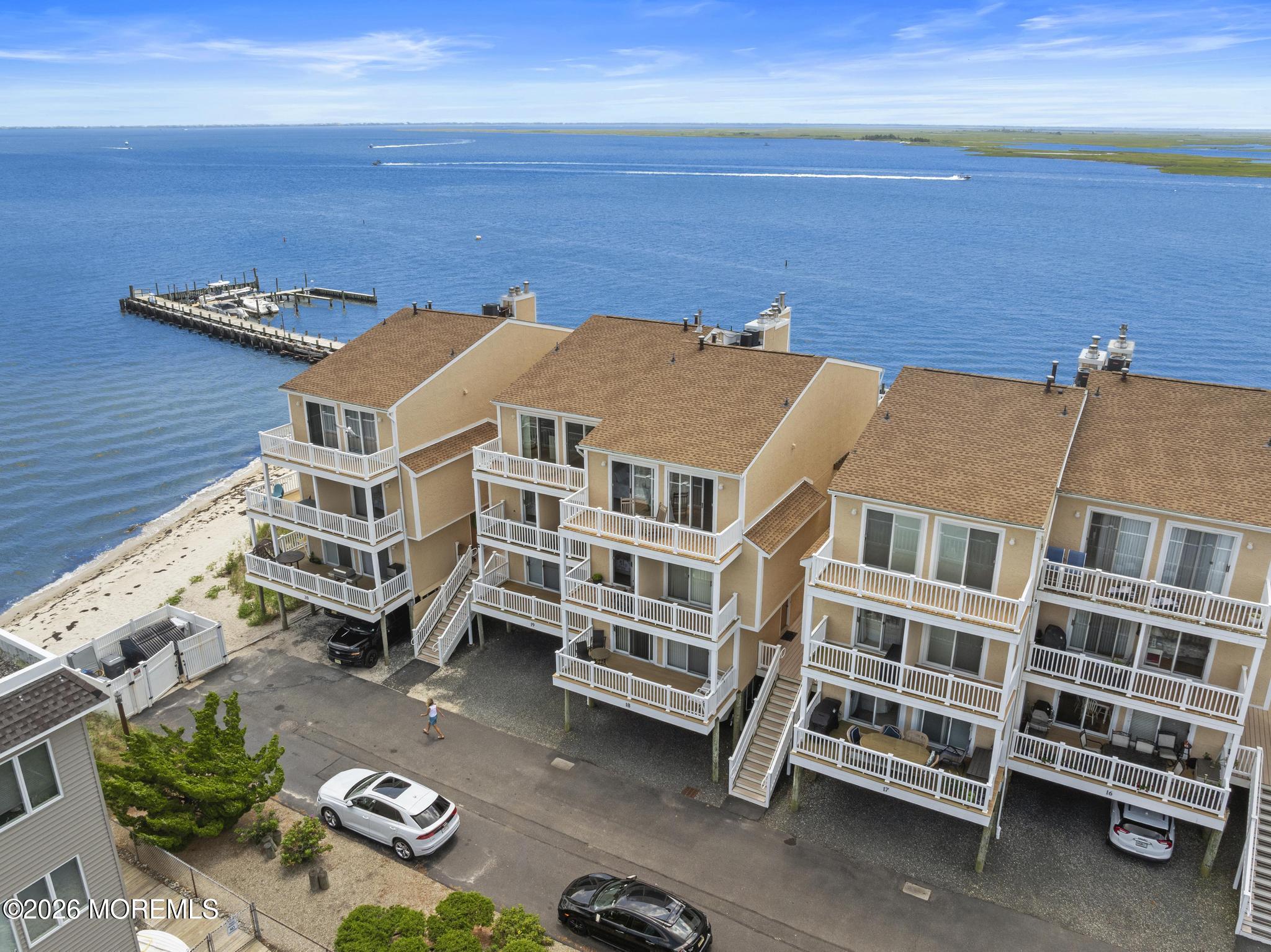 401 Bay Shore Drive 18B