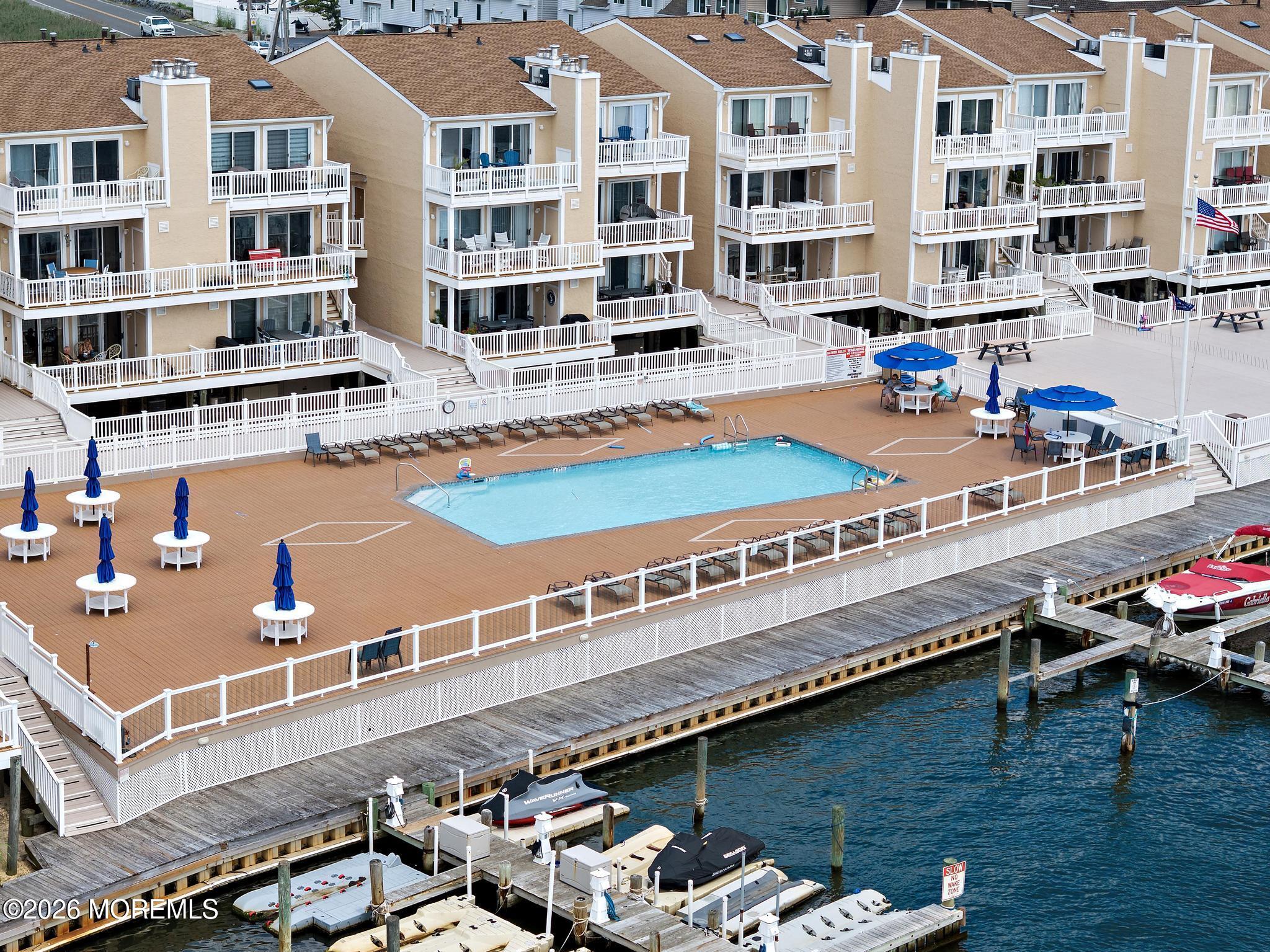 401 Bay Shore Drive 18B