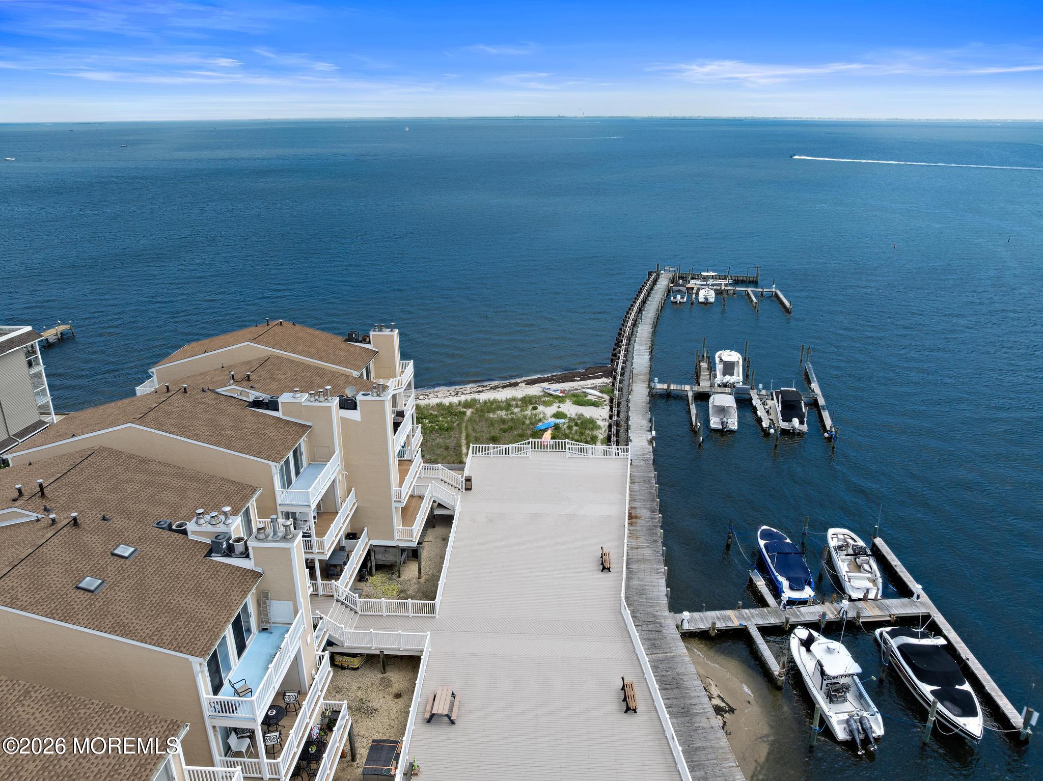 401 Bay Shore Drive 18B
