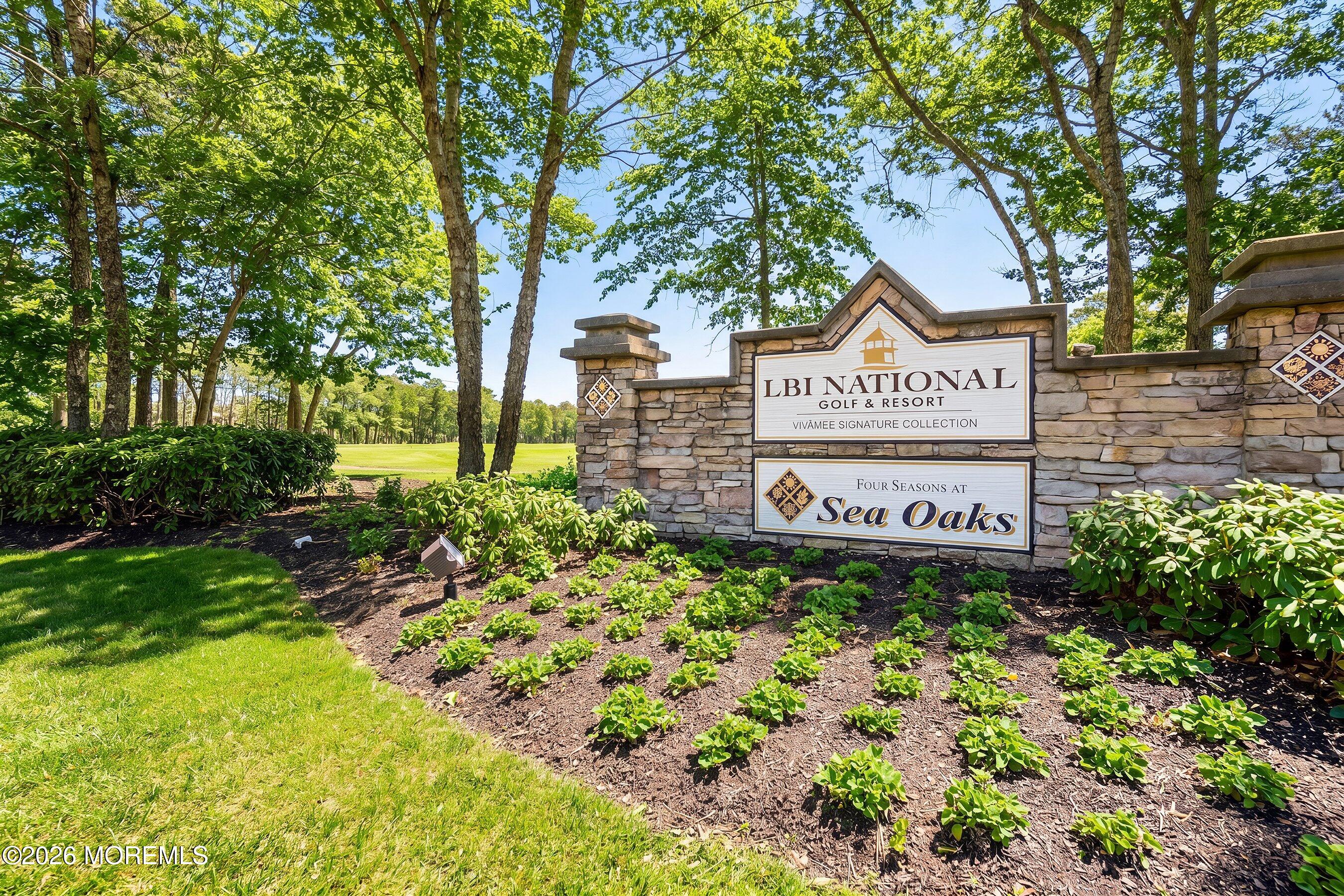 379 Golf View Drive