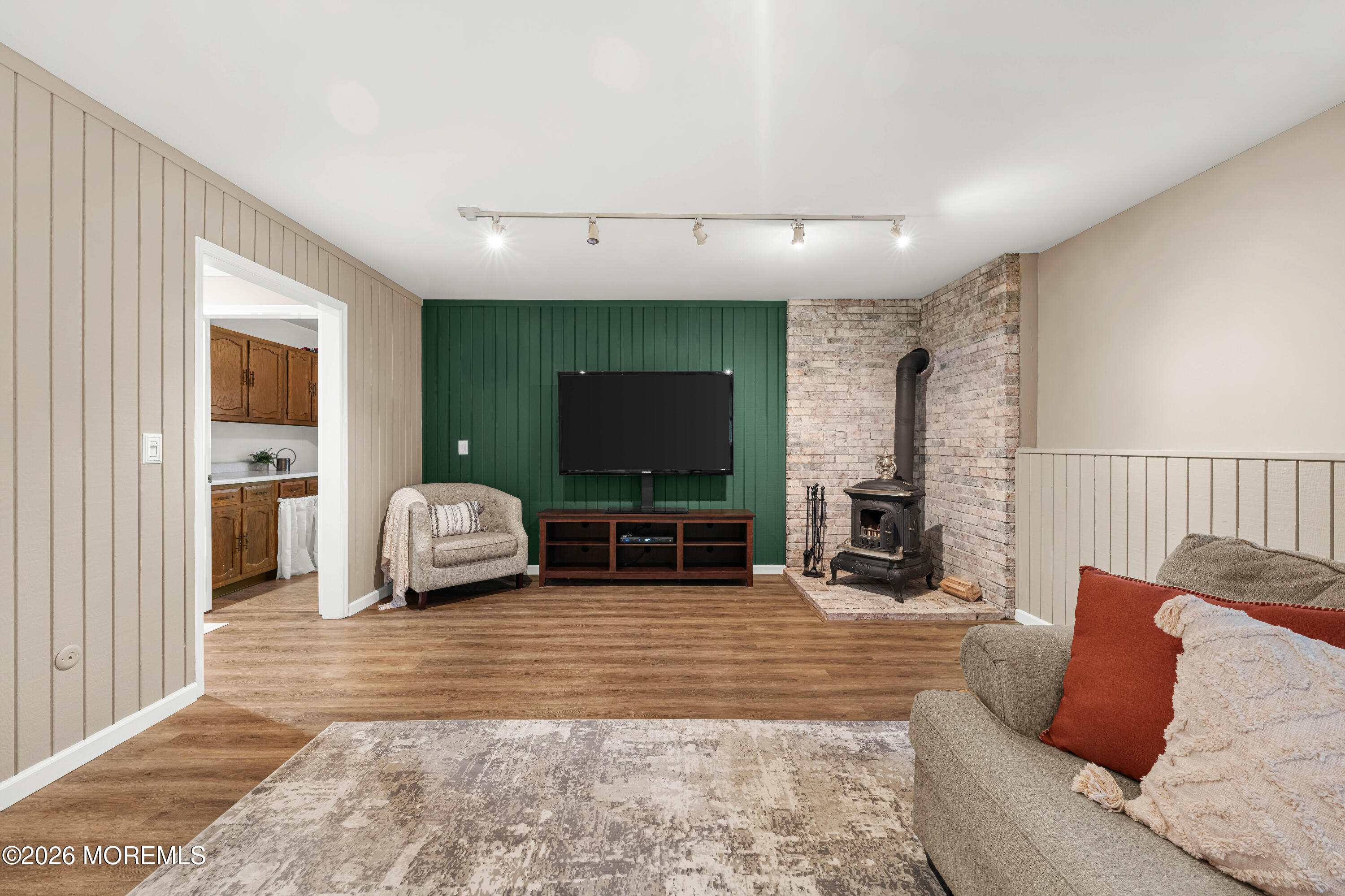 97 Beacon Hill Road