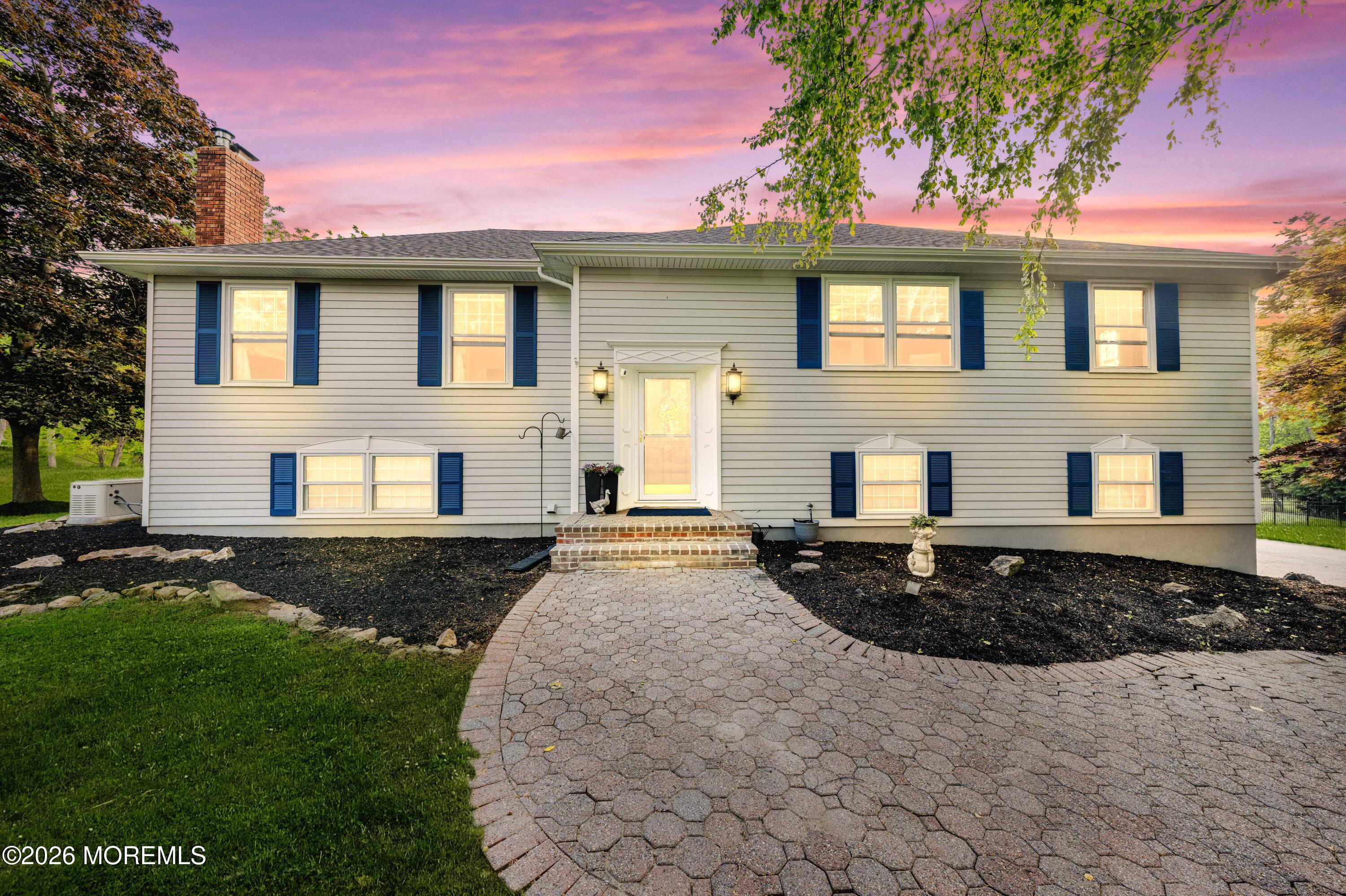 97 Beacon Hill Road