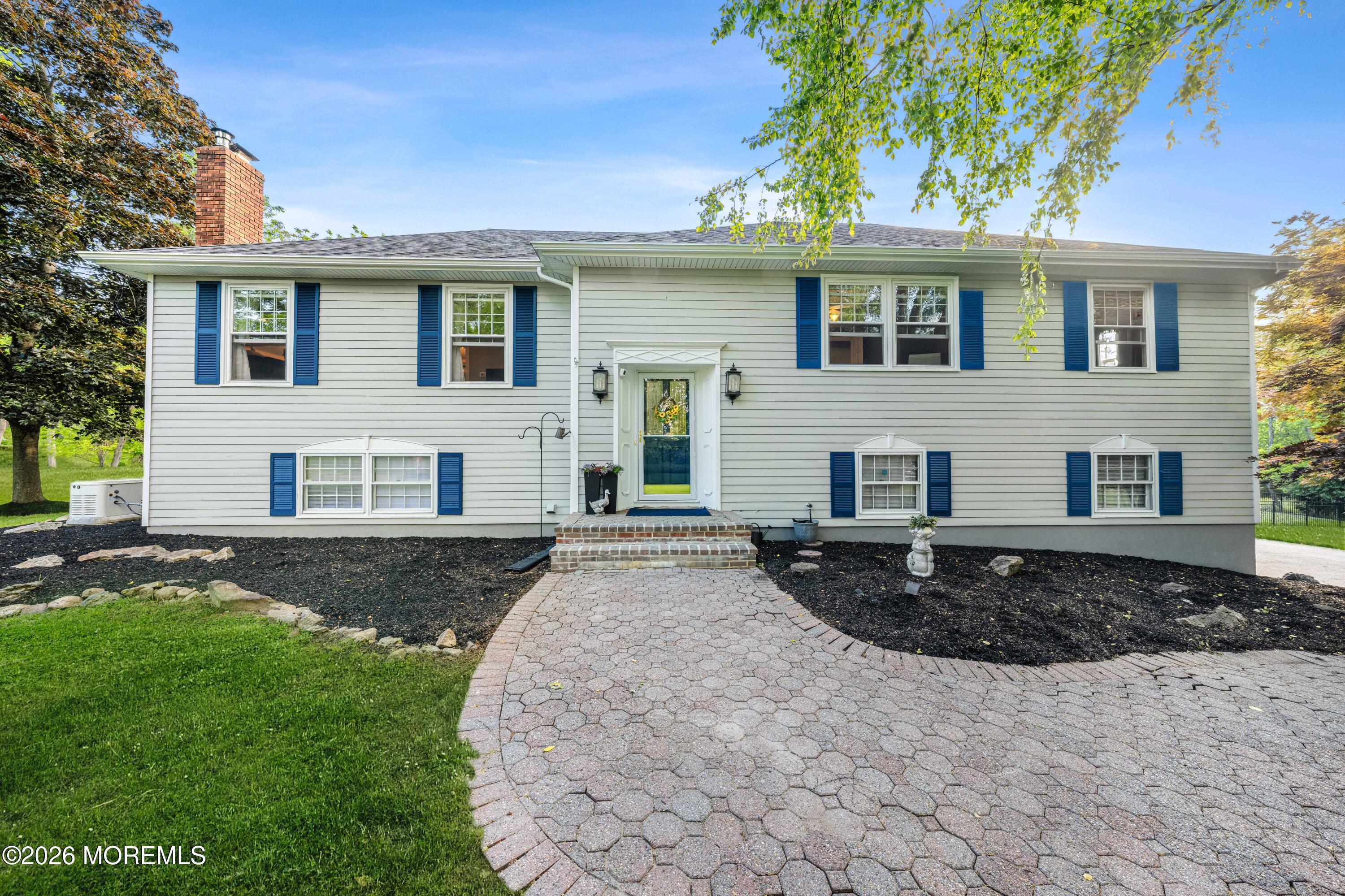97 Beacon Hill Road