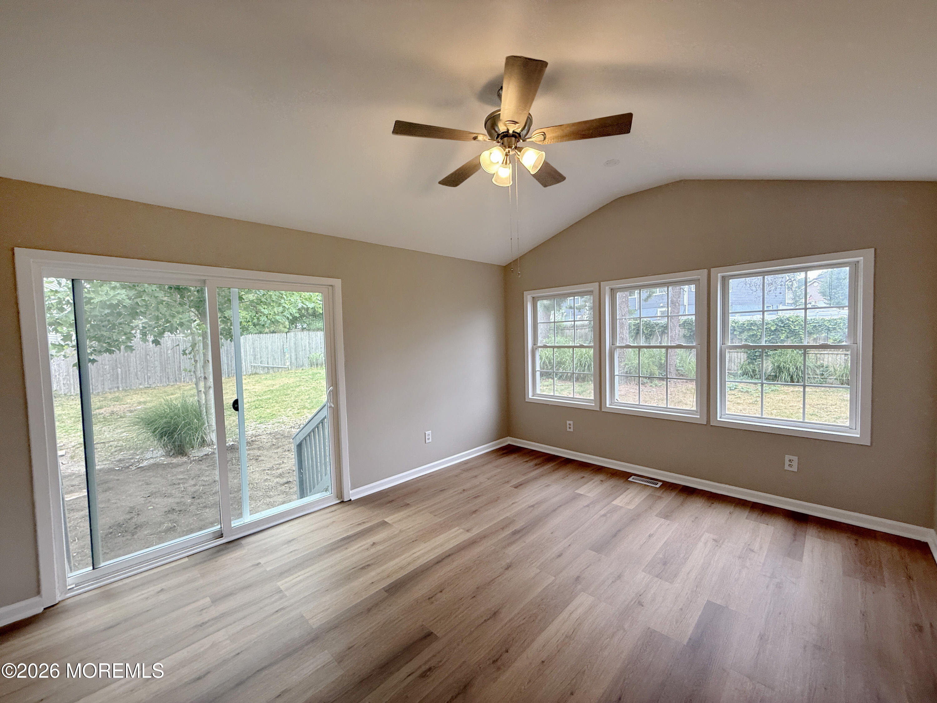 112 Lubbers Lane