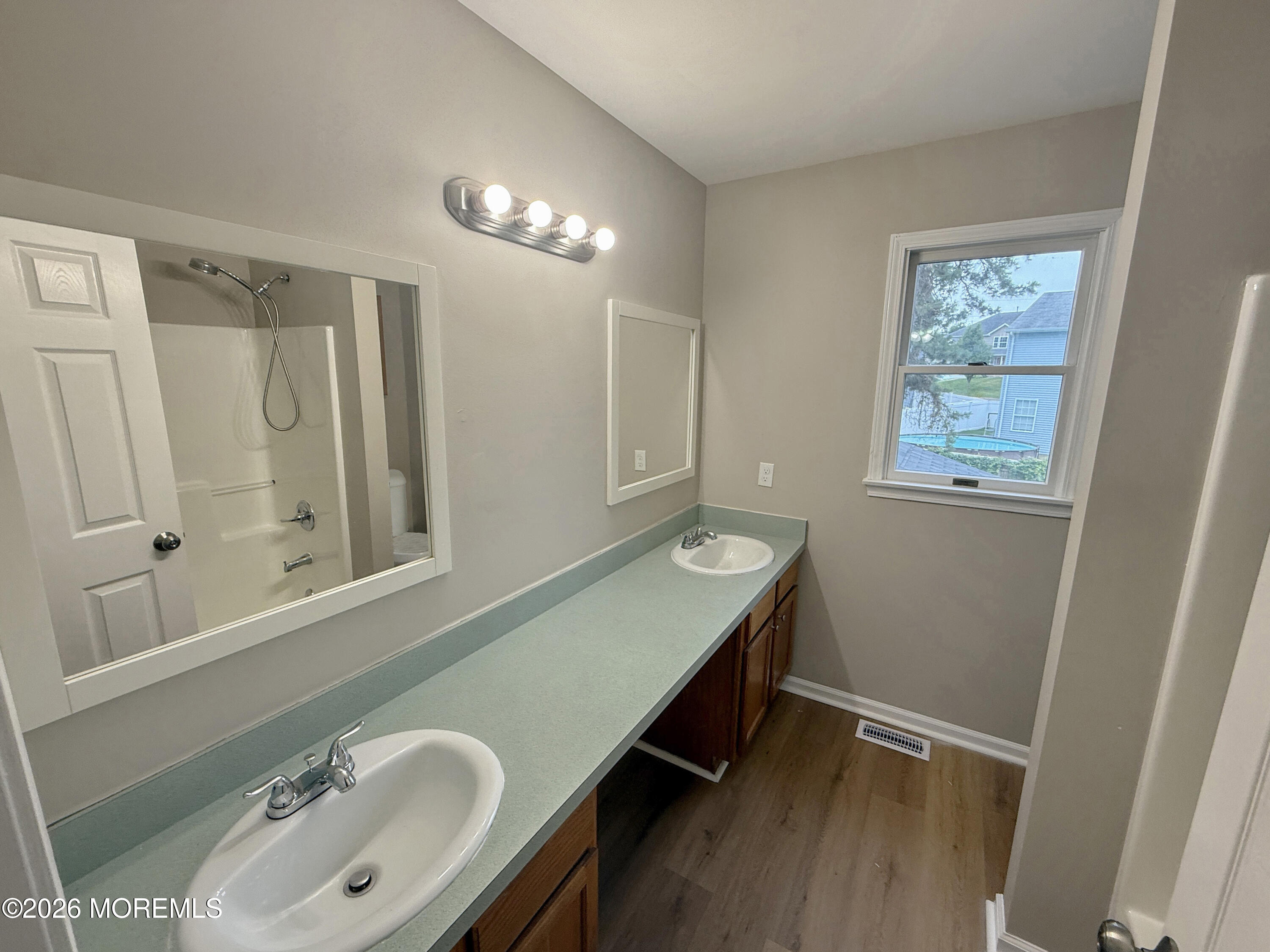 112 Lubbers Lane
