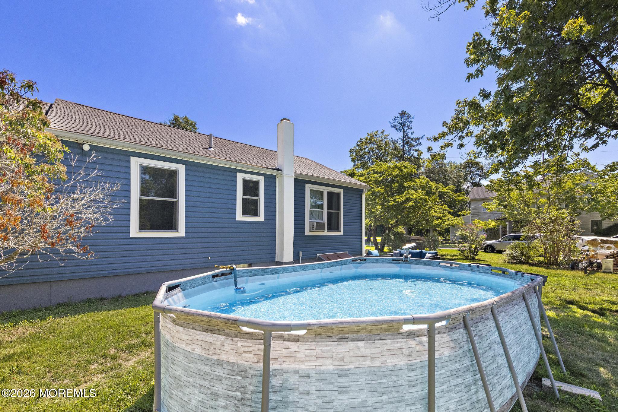16 S Maple Avenue