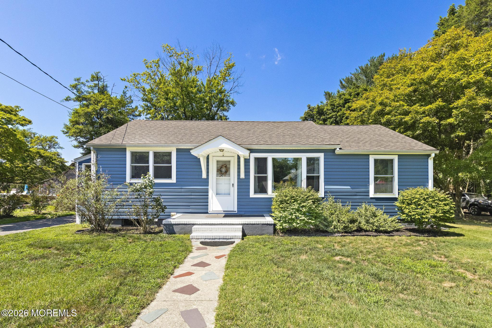 16 S Maple Avenue