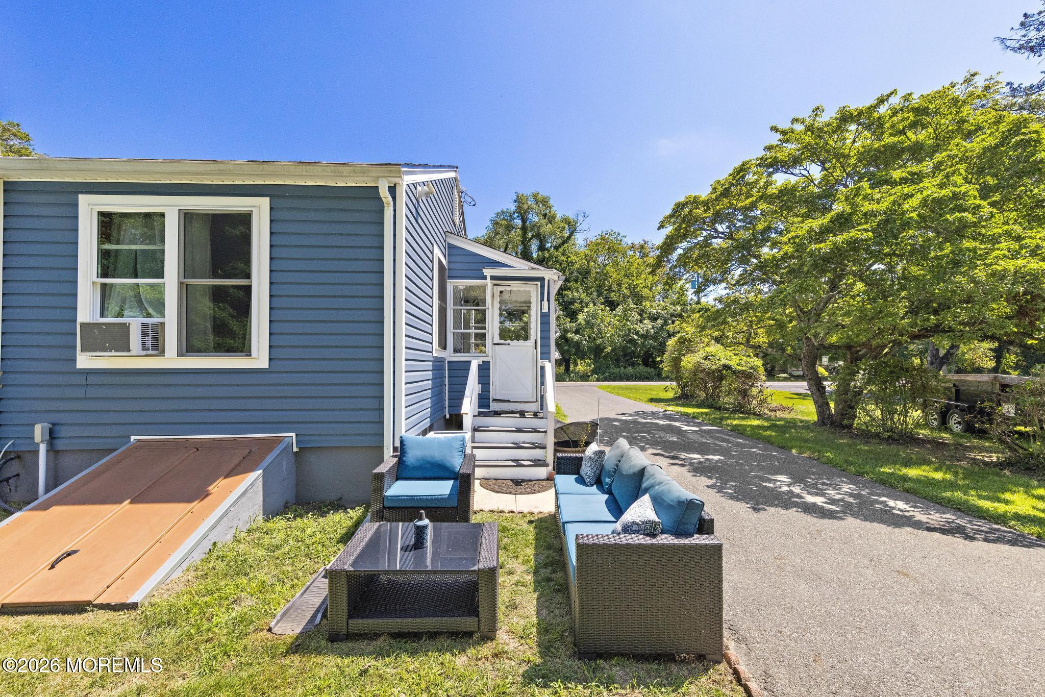 16 S Maple Avenue