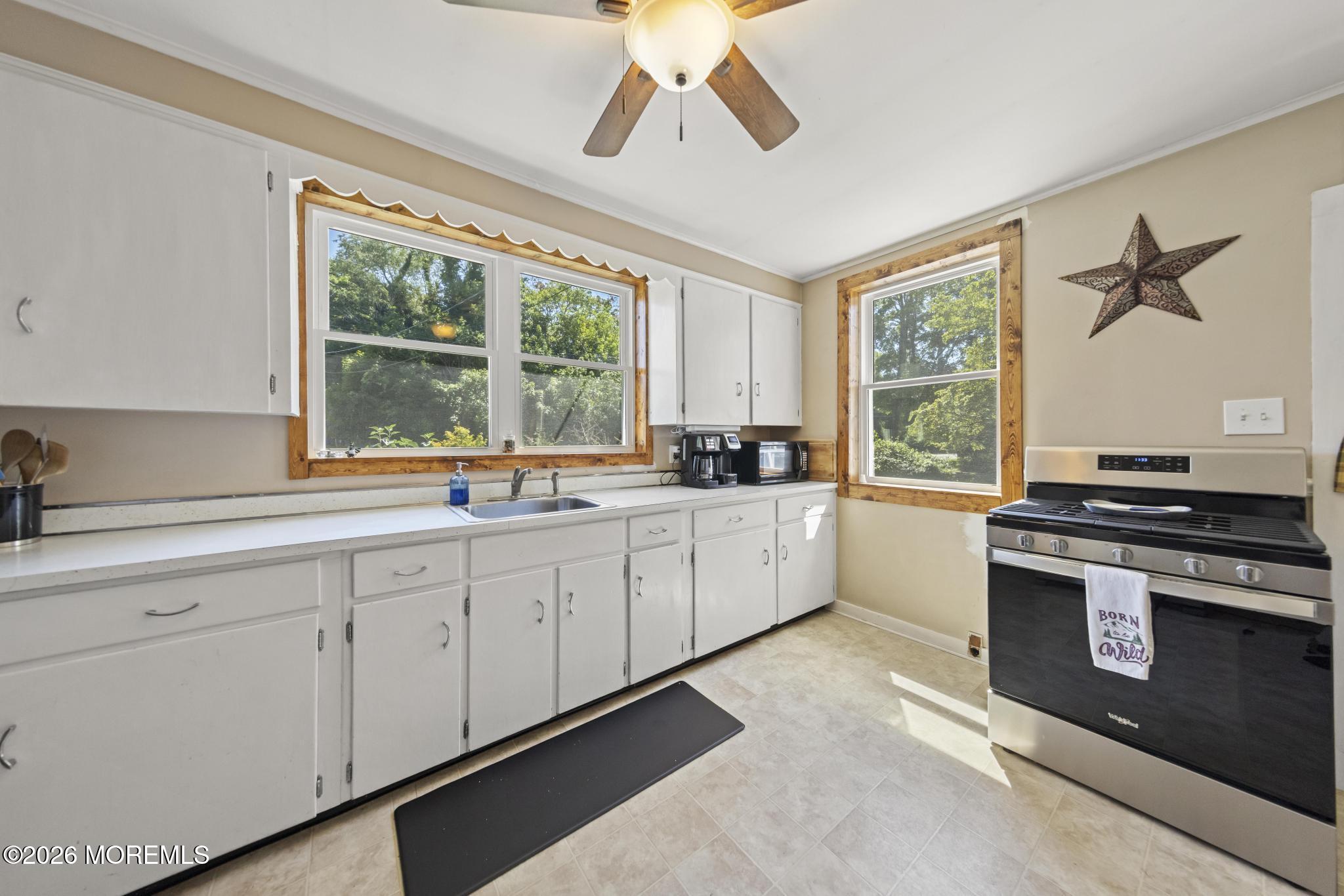 16 S Maple Avenue