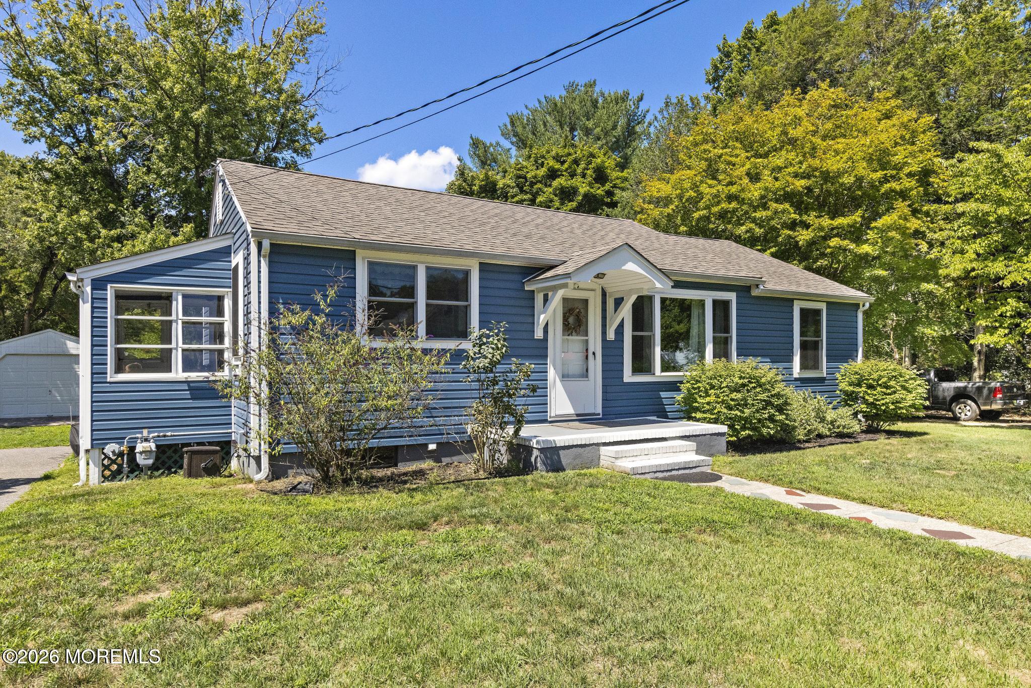 16 S Maple Avenue