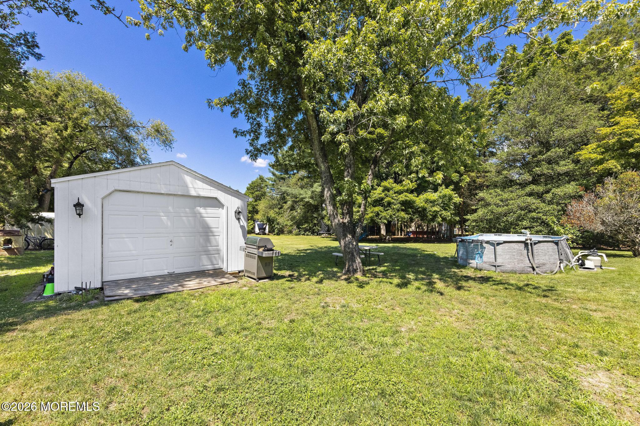 16 S Maple Avenue
