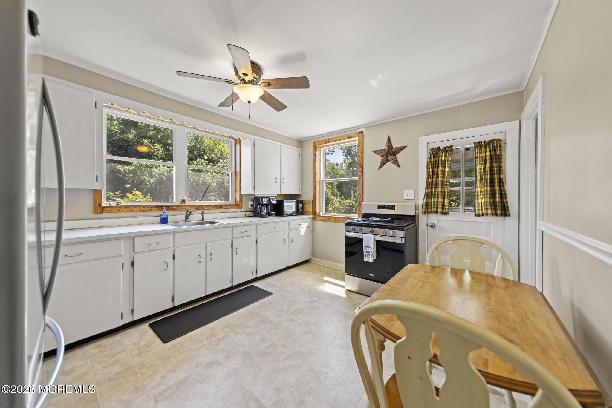 16 S Maple Avenue