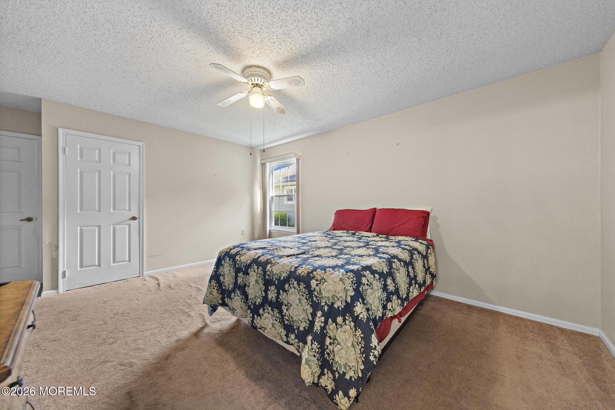 40 Pine Oak Boulevard