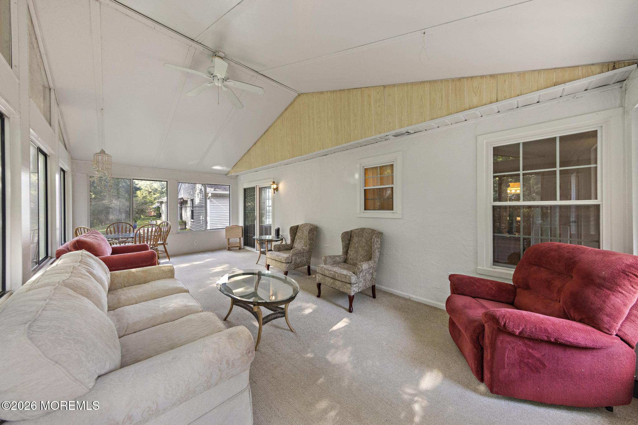 40 Pine Oak Boulevard