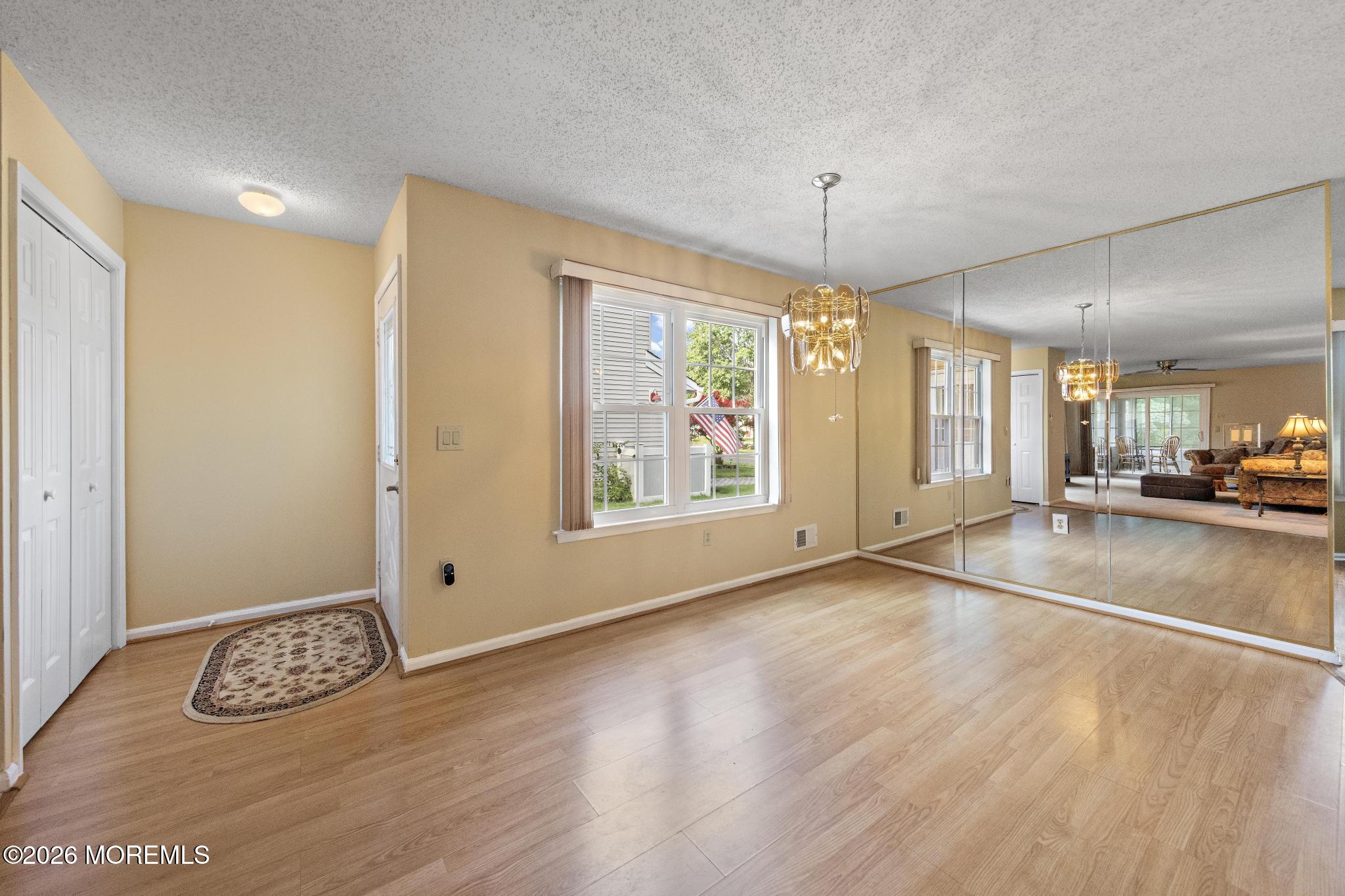 40 Pine Oak Boulevard