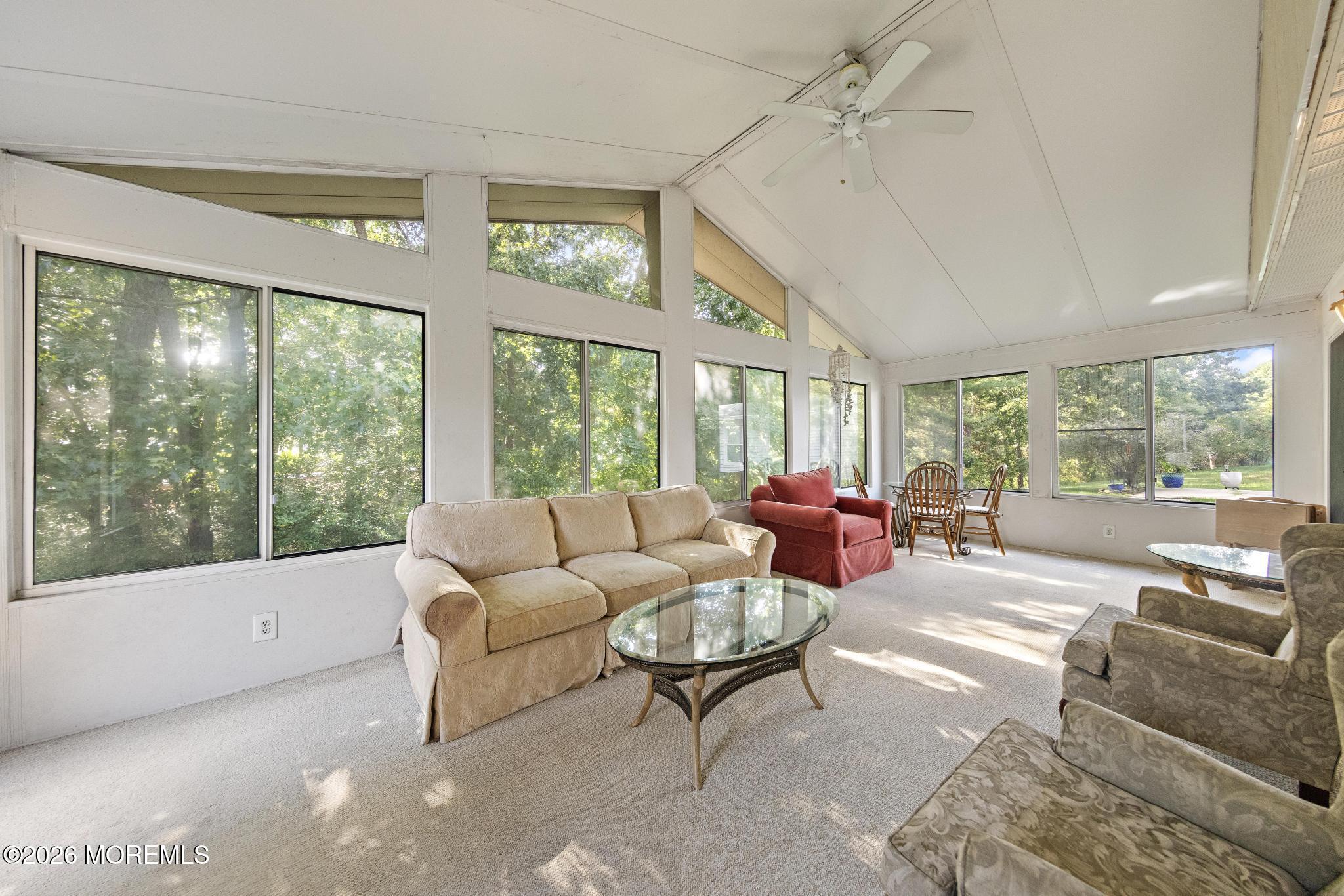 40 Pine Oak Boulevard