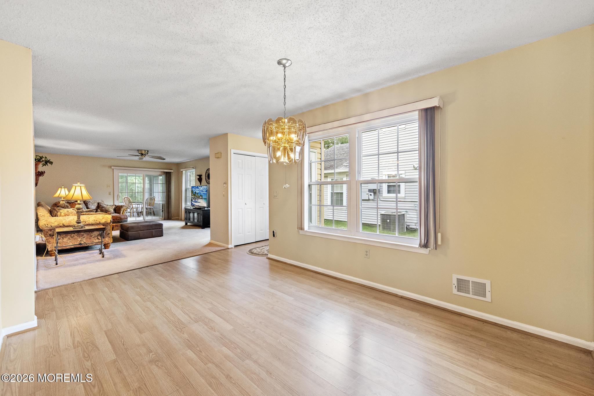 40 Pine Oak Boulevard
