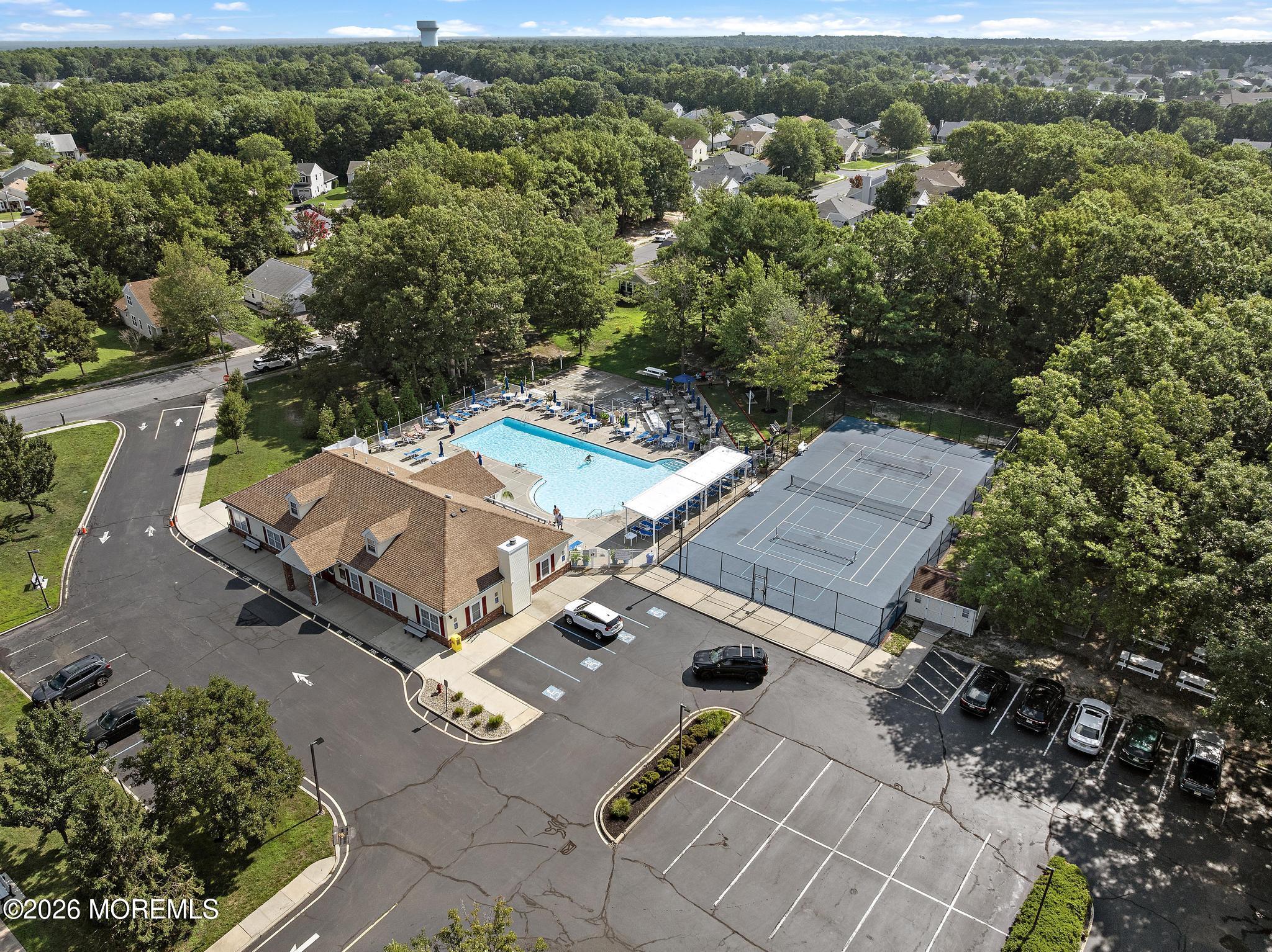 40 Pine Oak Boulevard