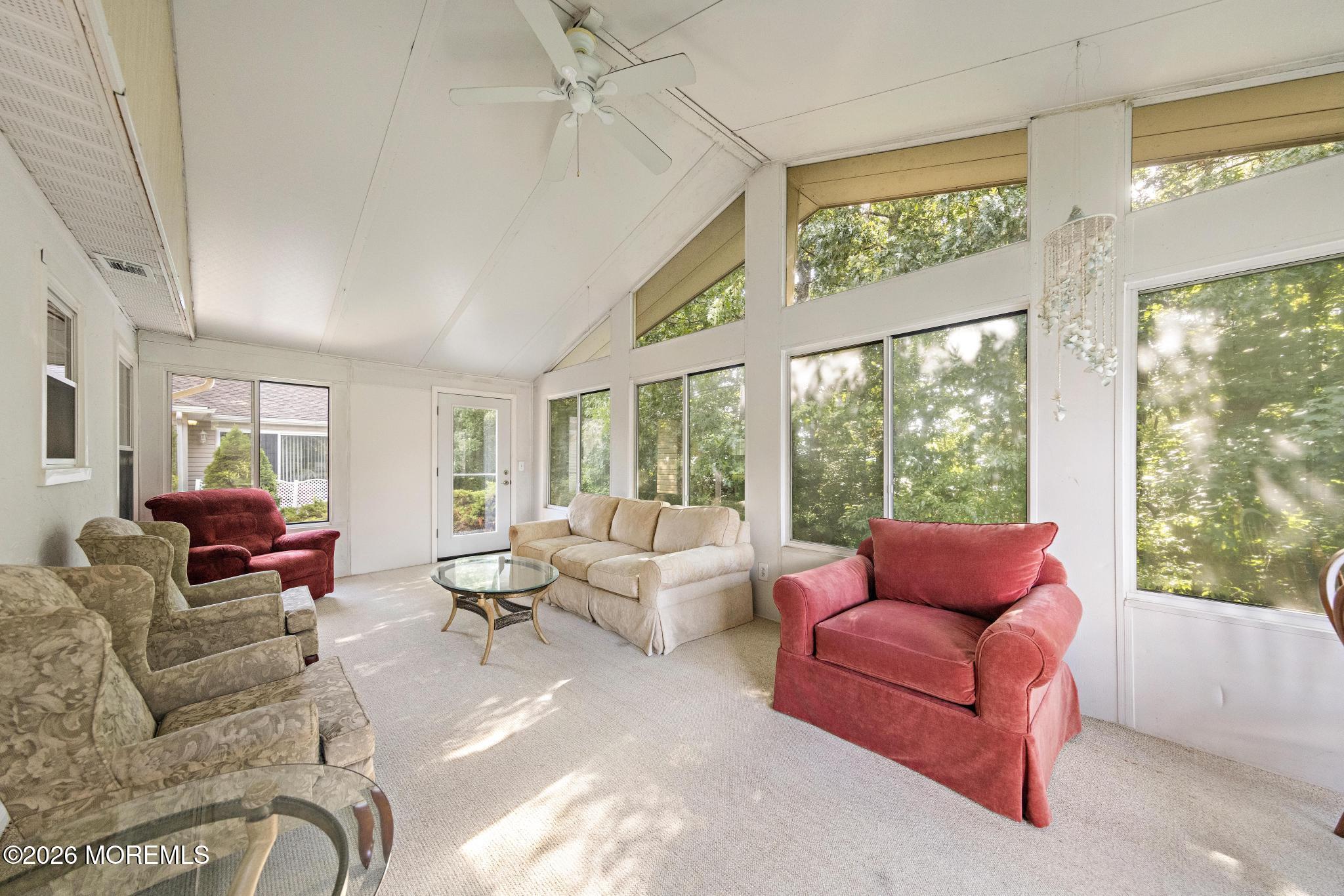40 Pine Oak Boulevard