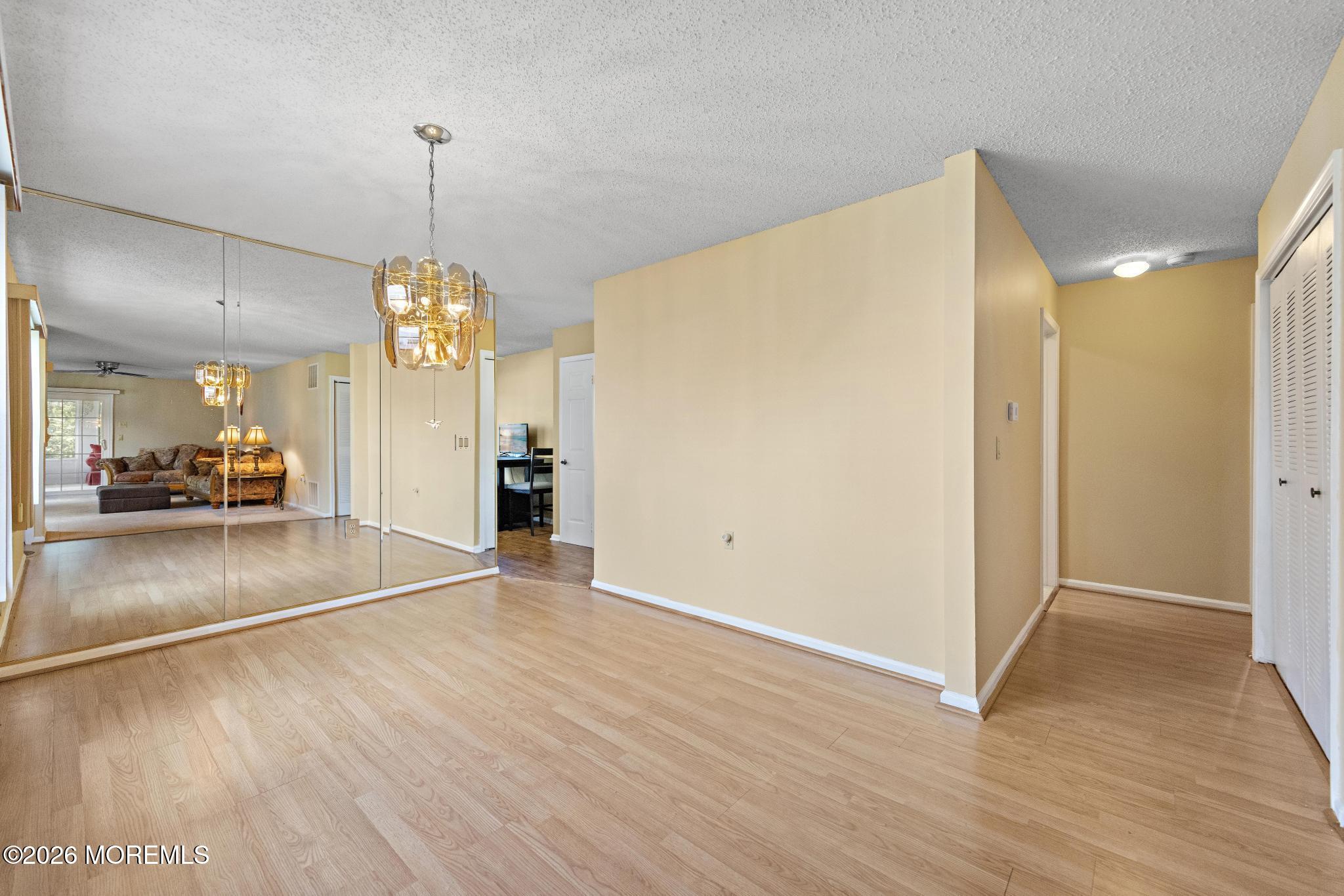 40 Pine Oak Boulevard
