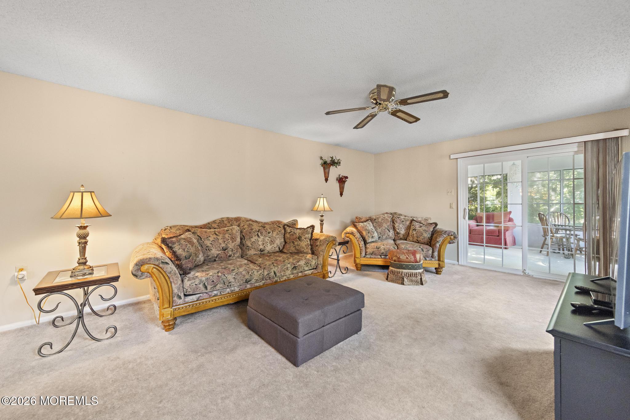 40 Pine Oak Boulevard