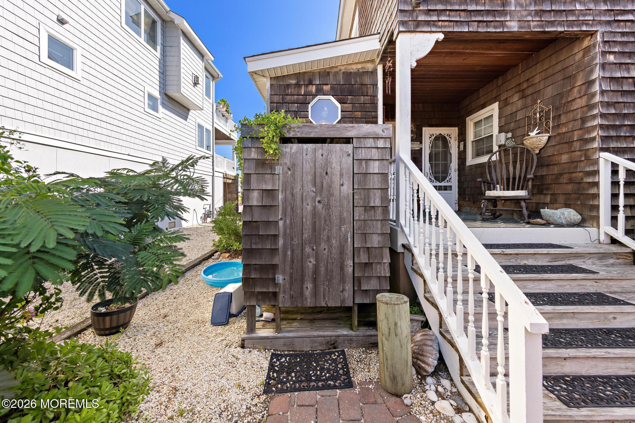 16 N 9th Street