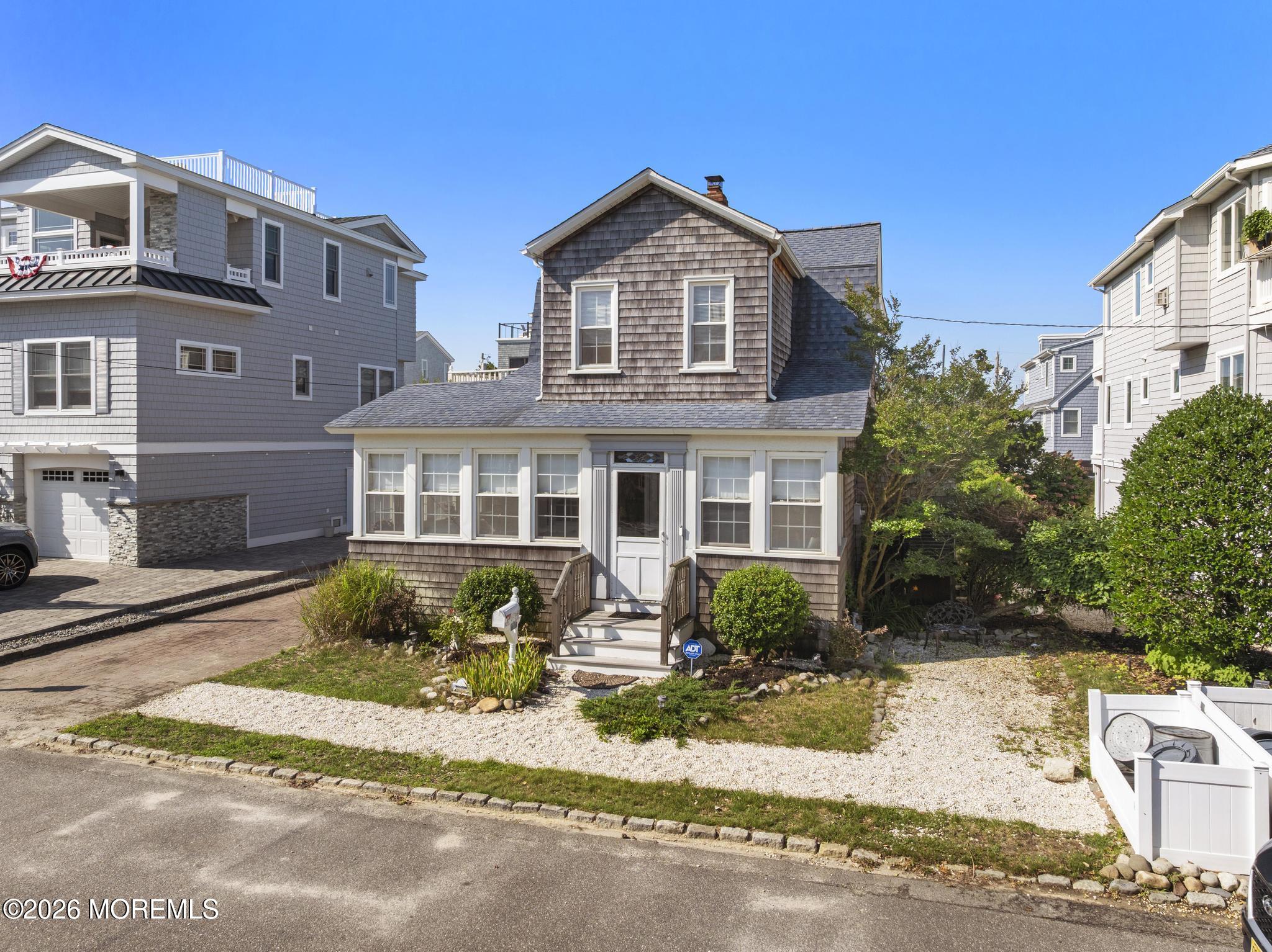 16 N 9th Street