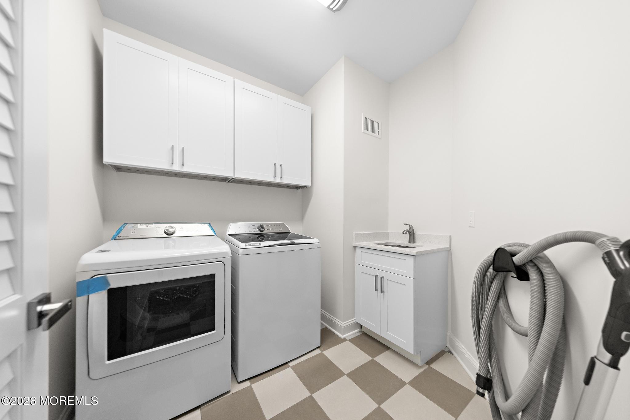 242 N 8th Street