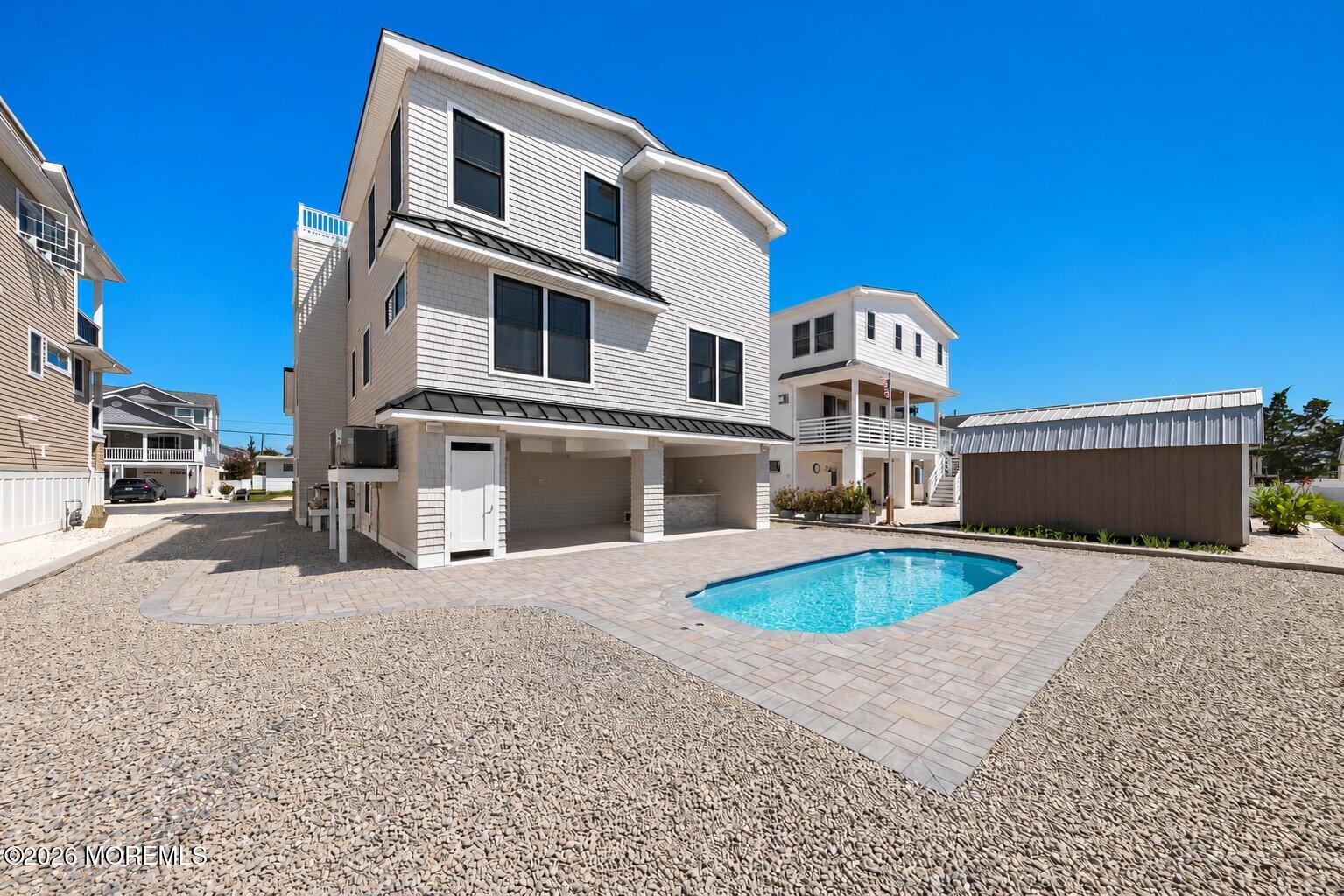 242 N 8th Street