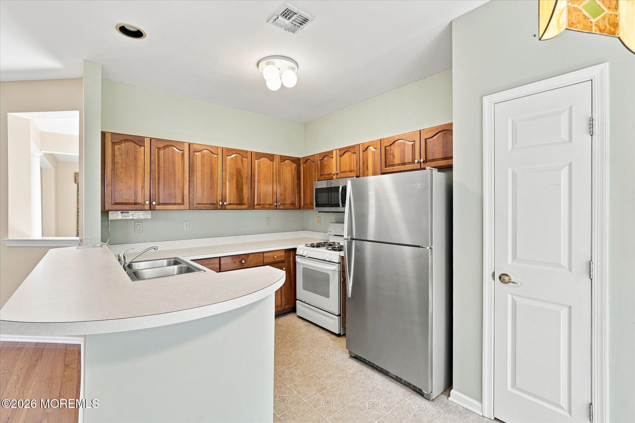 30 Fountain View Drive