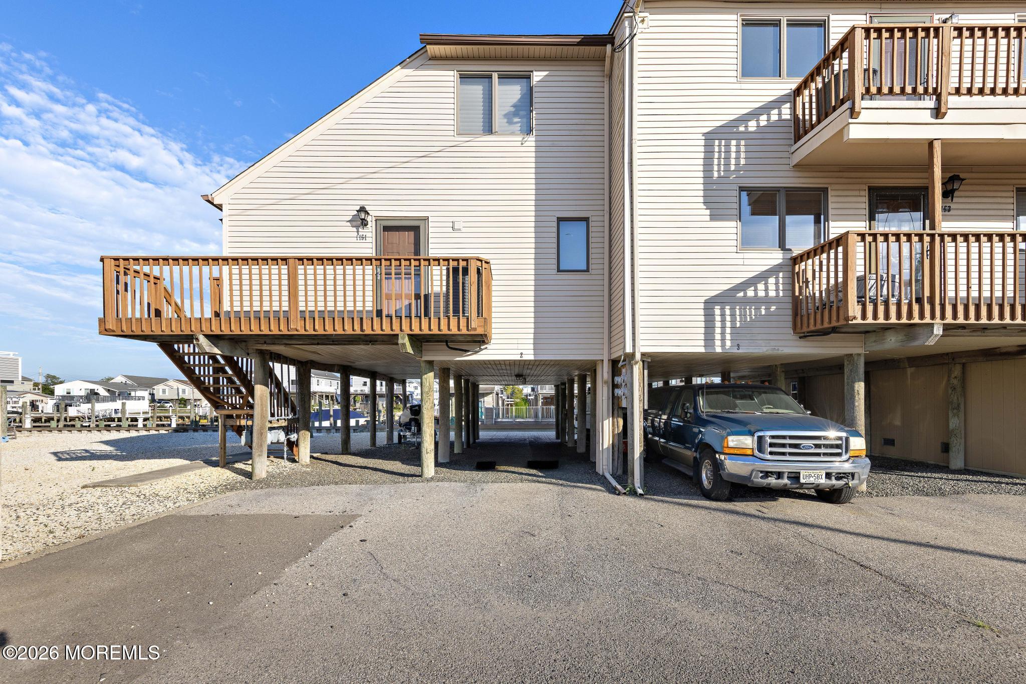 1153 Radio Road