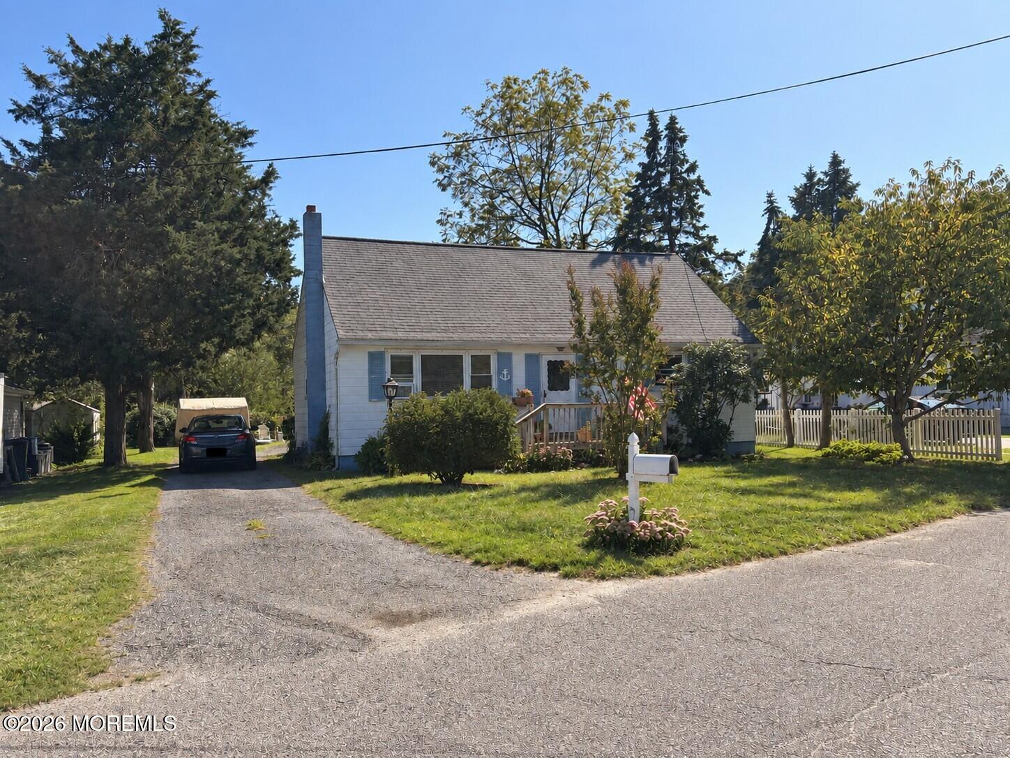 79 Railroad Avenue
