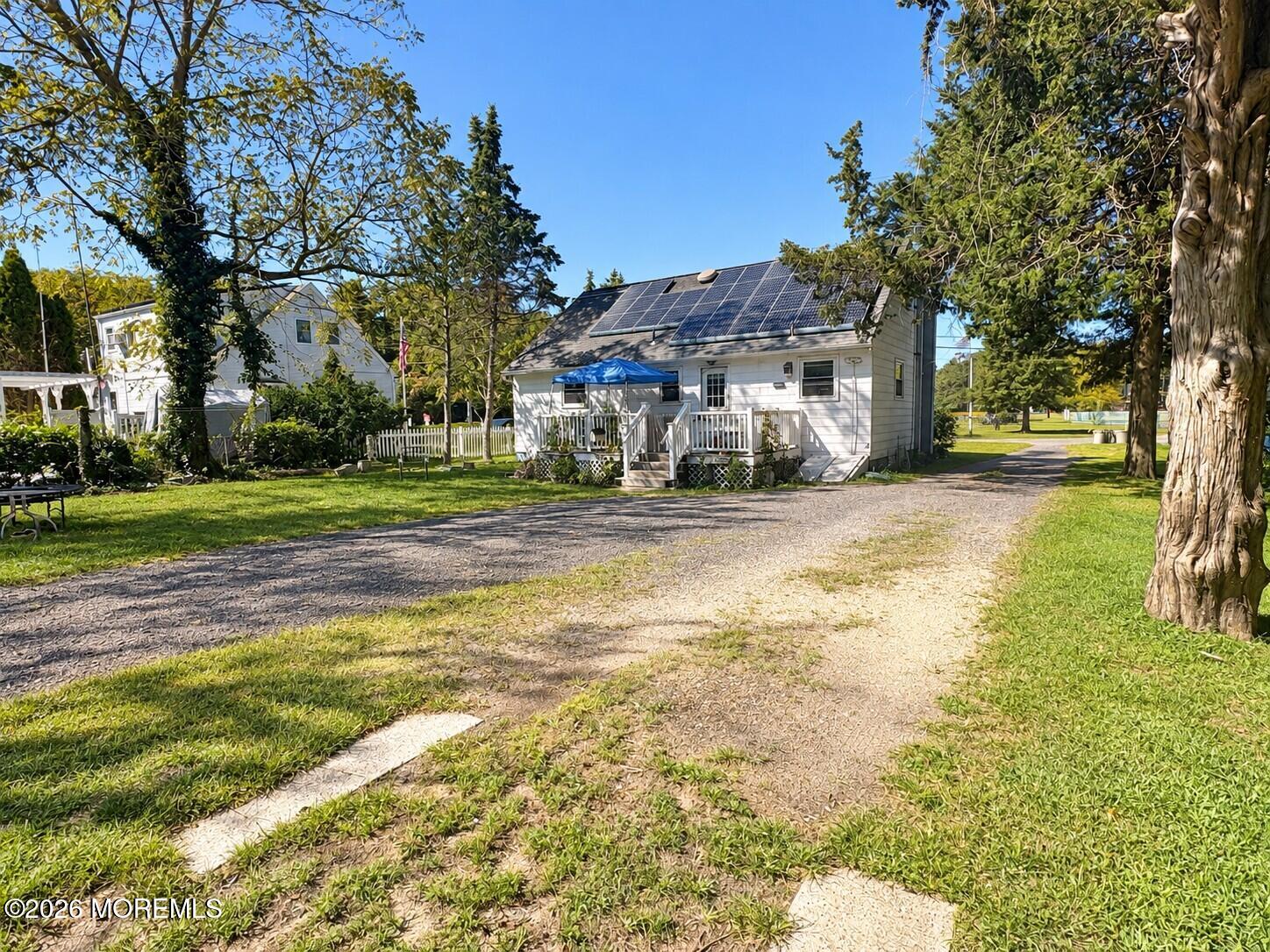 79 Railroad Avenue