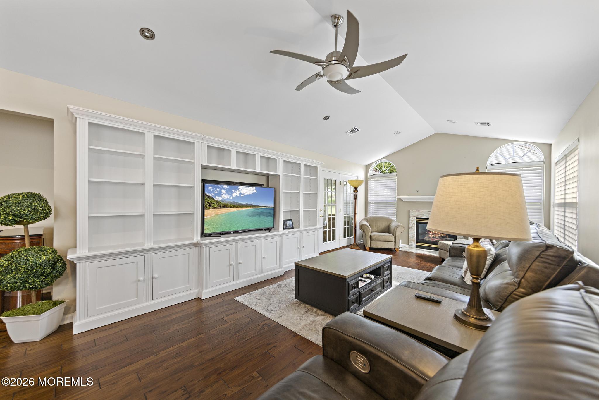 21 Schoolhouse Lane