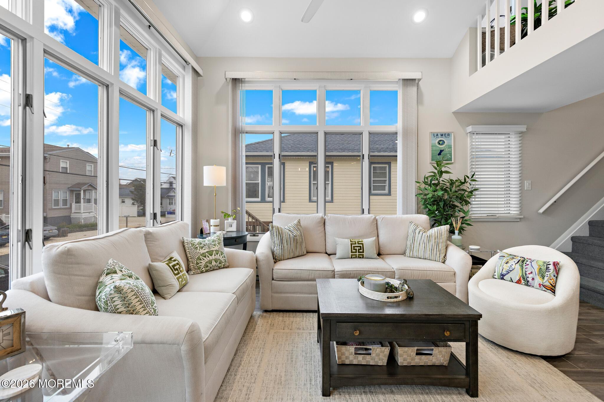 30 W Winifred Avenue